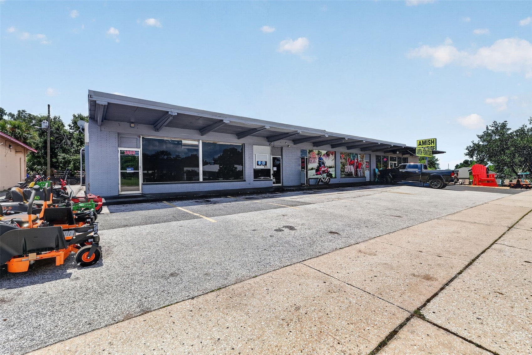 1035 W HIGHWAY 50 HIGHWAY