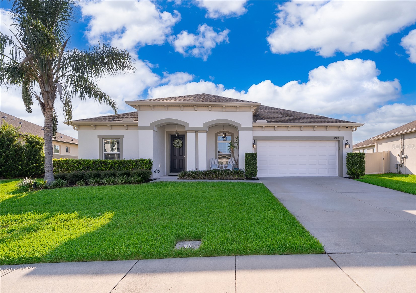 1787 CHATSWORTH CIRCLE