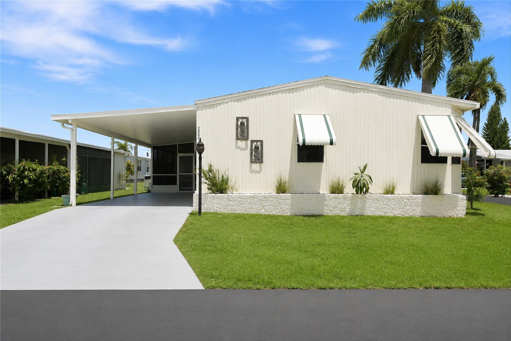 252 LOON LANE 252
