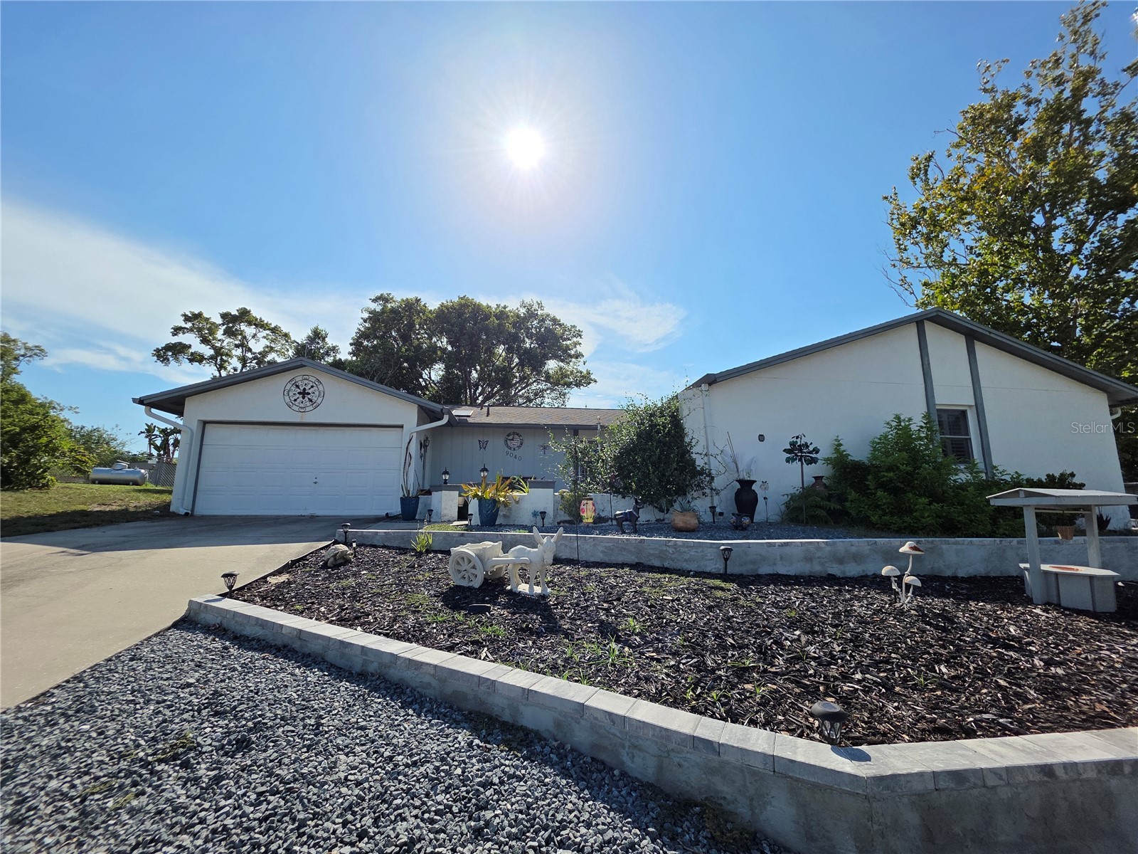 9040 BAY DRIVE