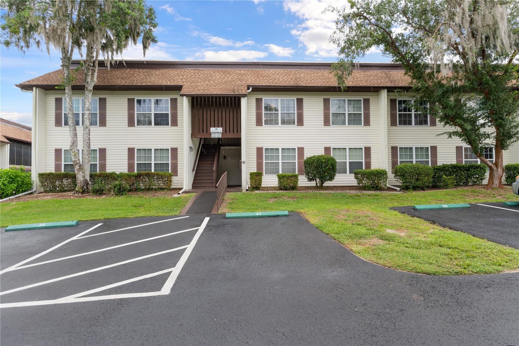 2400 FOREST DRIVE 252