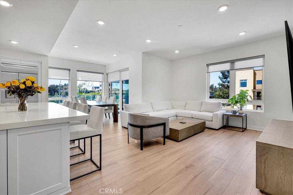 1201 Rivington