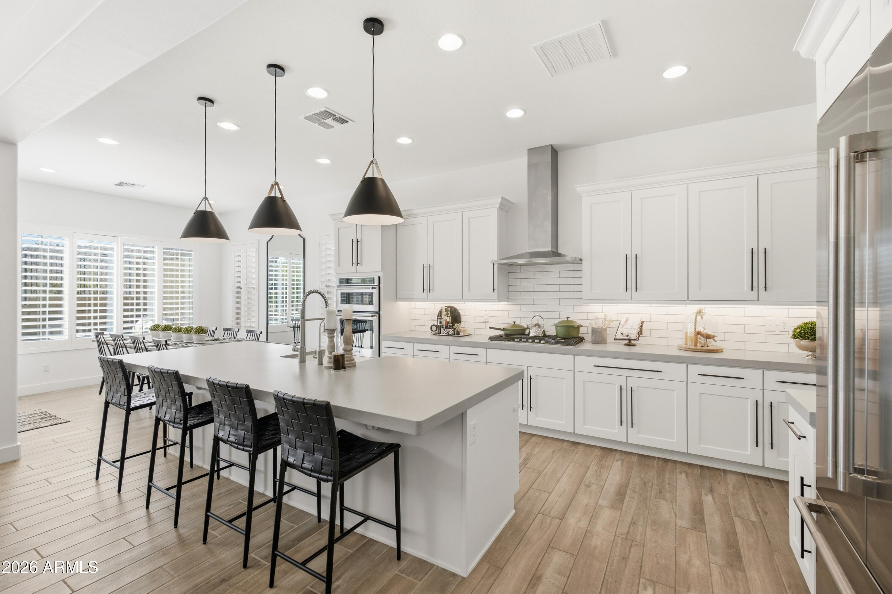 16520 S 6TH Place, Phoenix, AZ 85048
