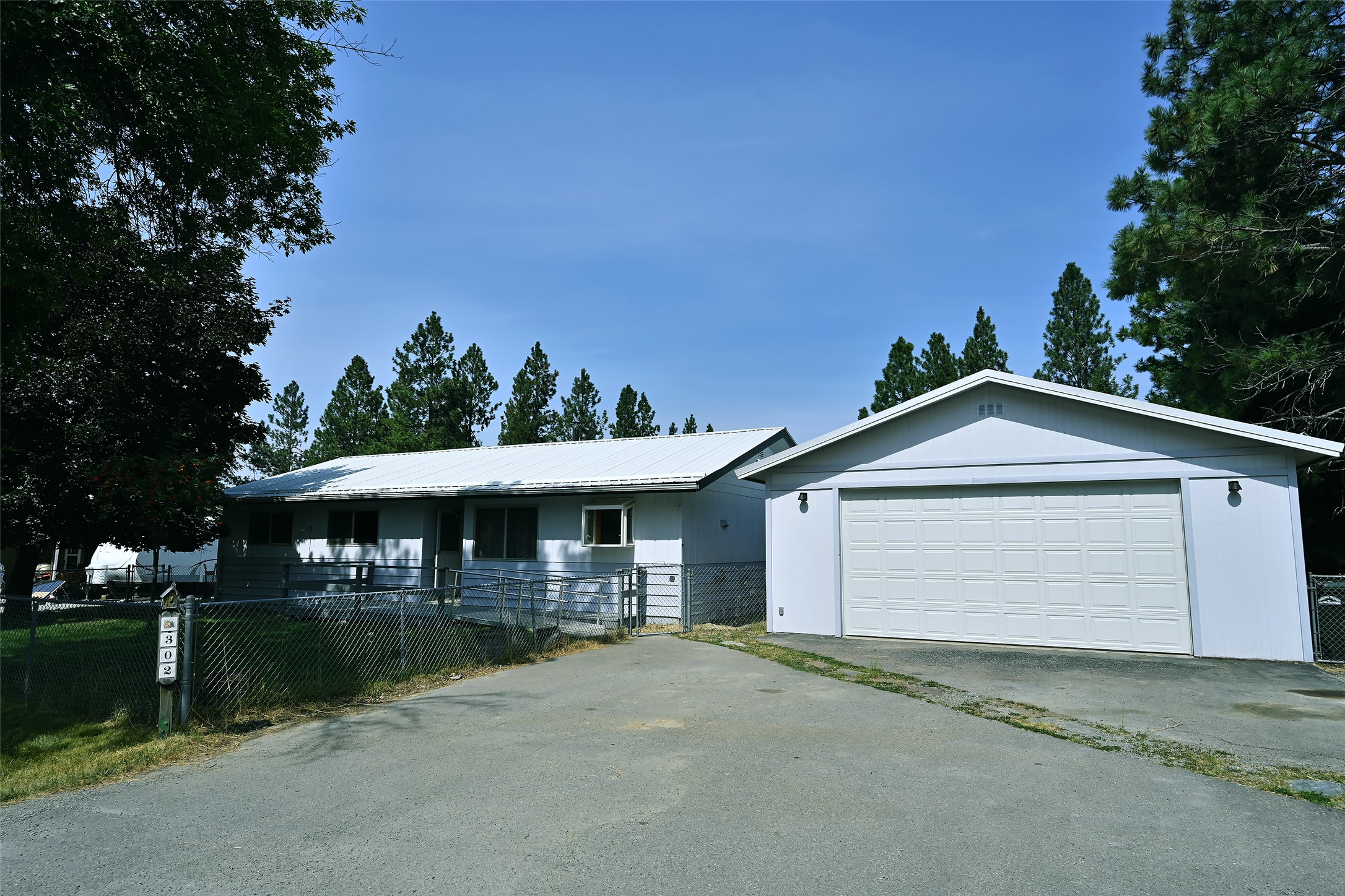 302 Gateway Street
