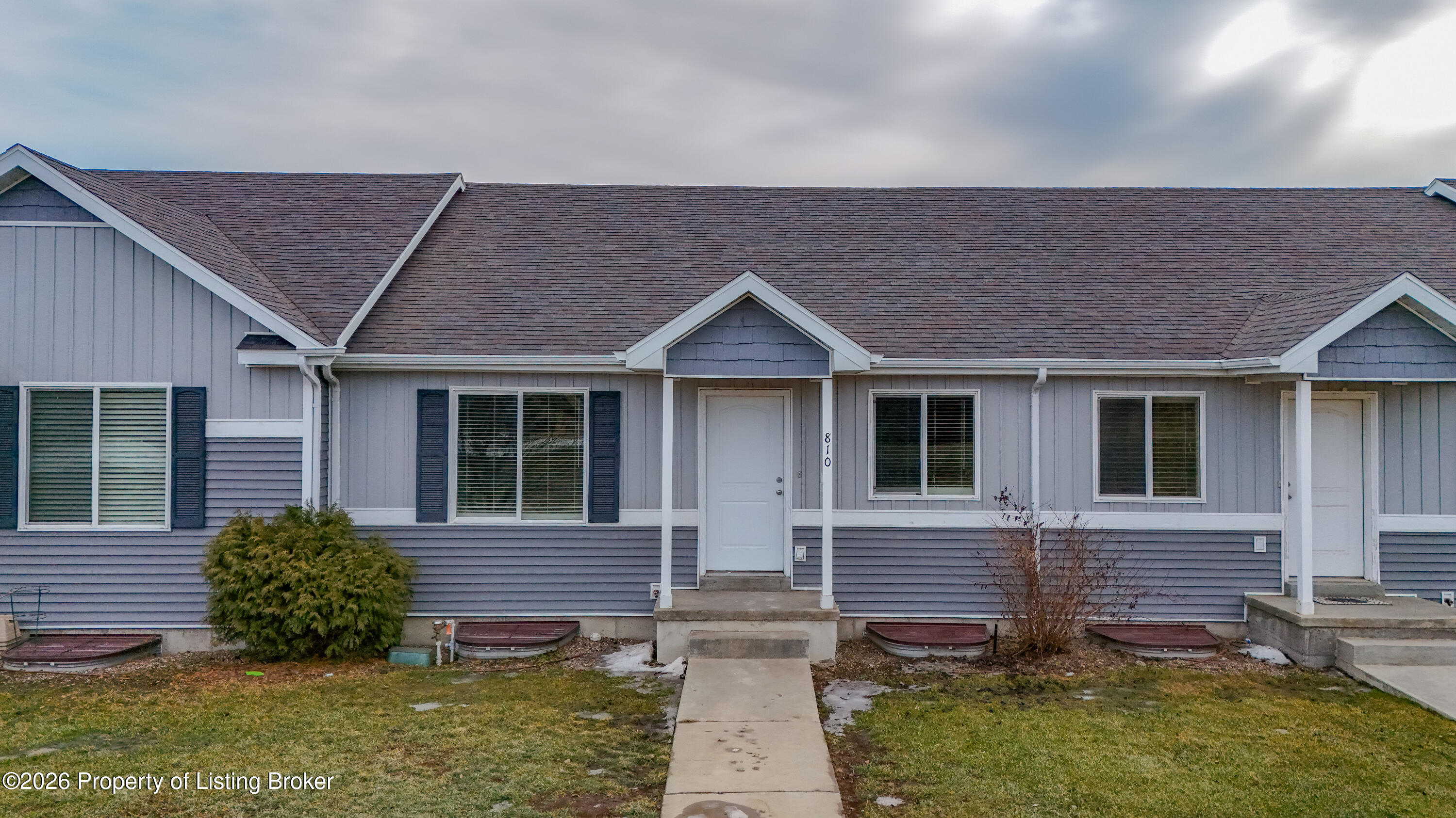 810 Adams Drive, Killdeer, ND 58640