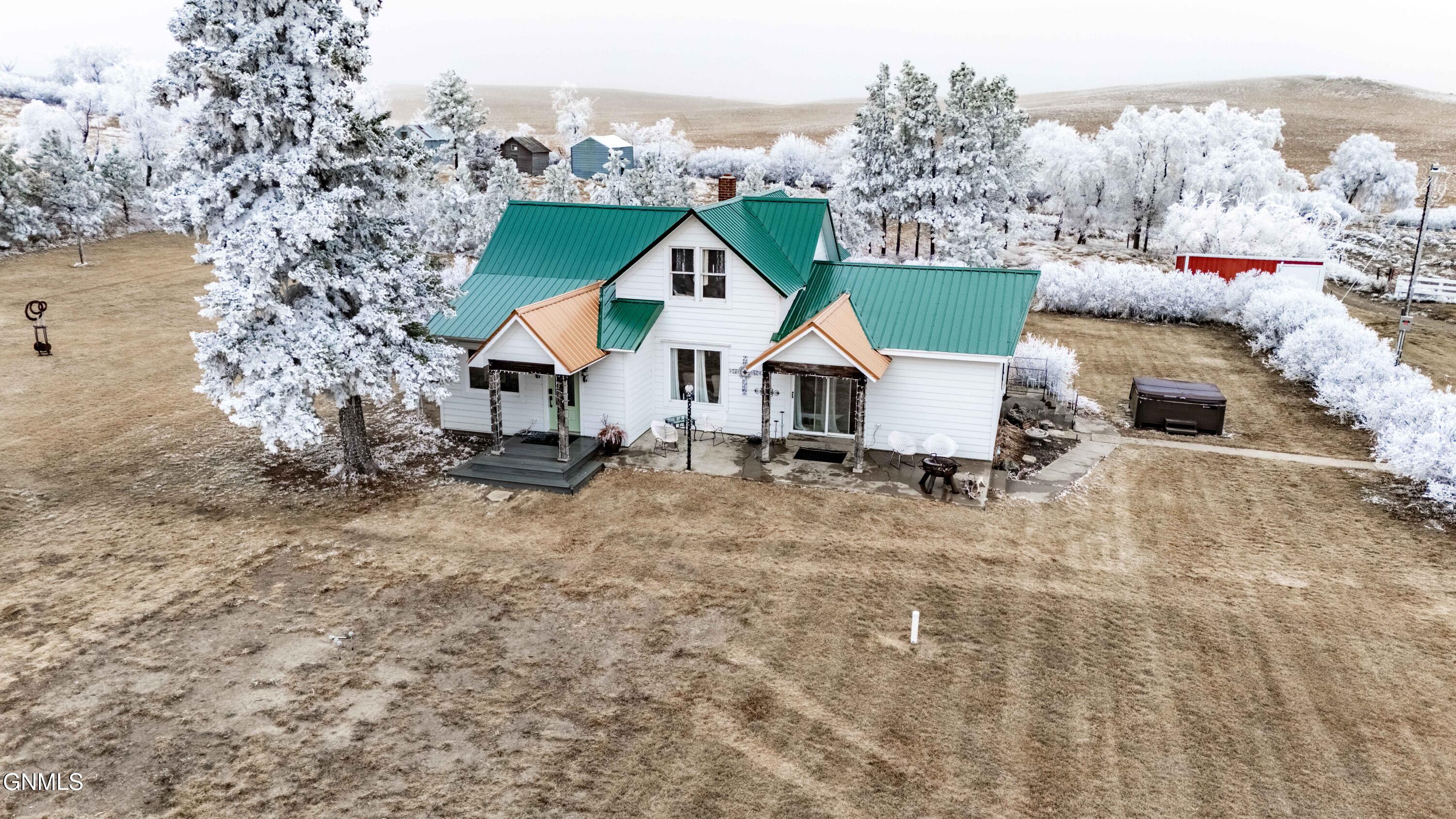105 7th Street NW, Hettinger, ND 58639