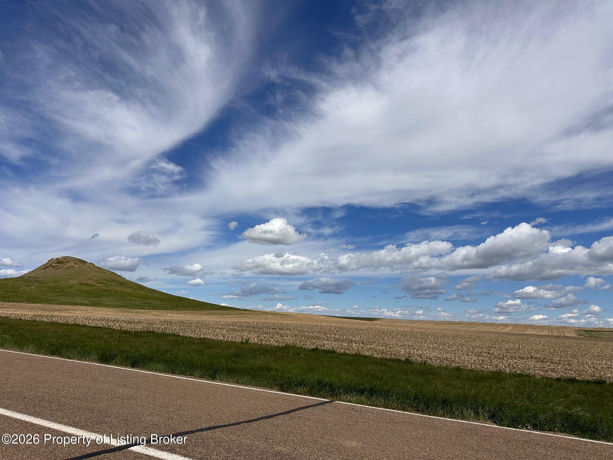 29th Street SW, Dickinson, ND 58601
