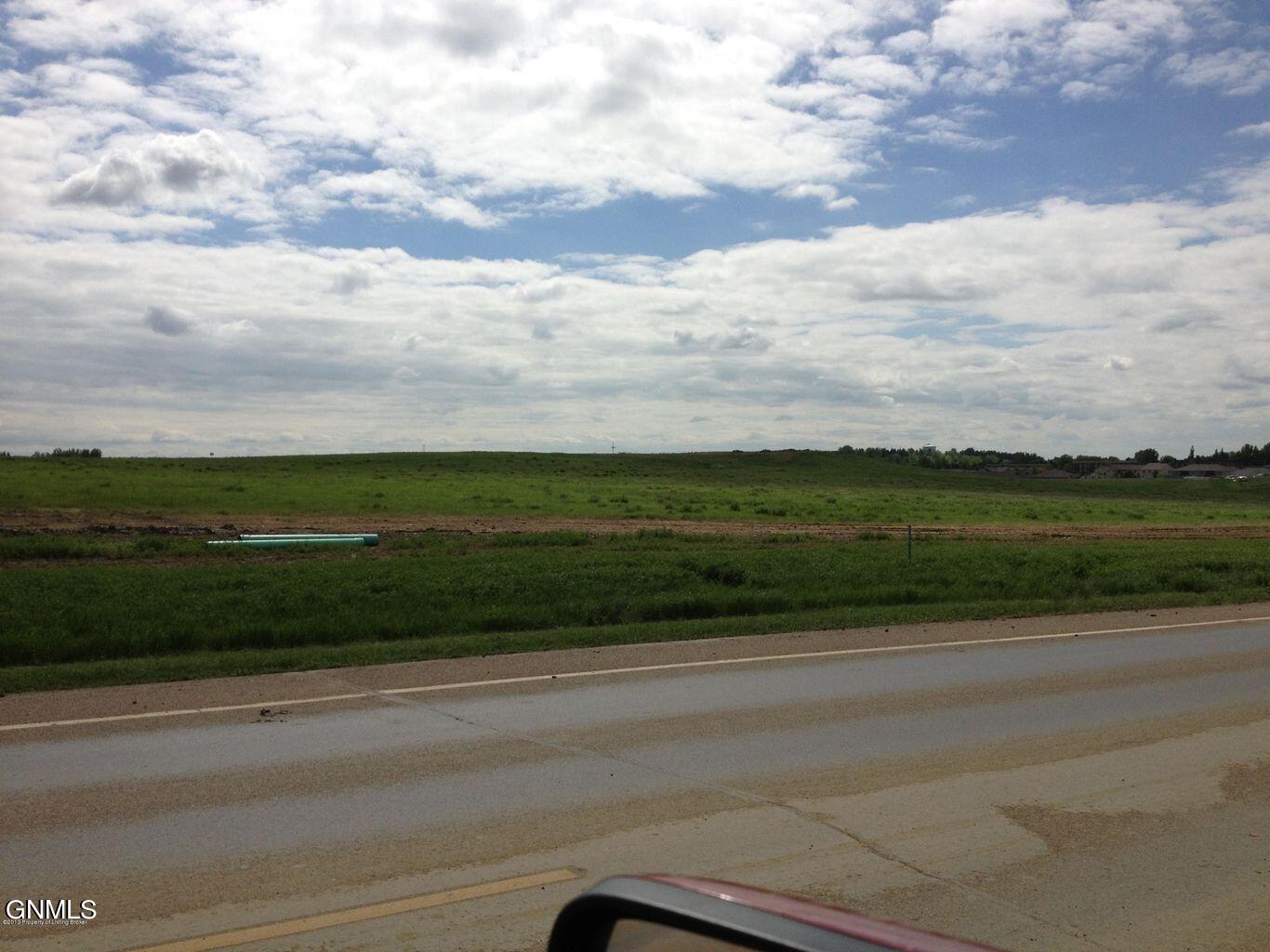 Tbd State Avenue, Dickinson, ND 58601