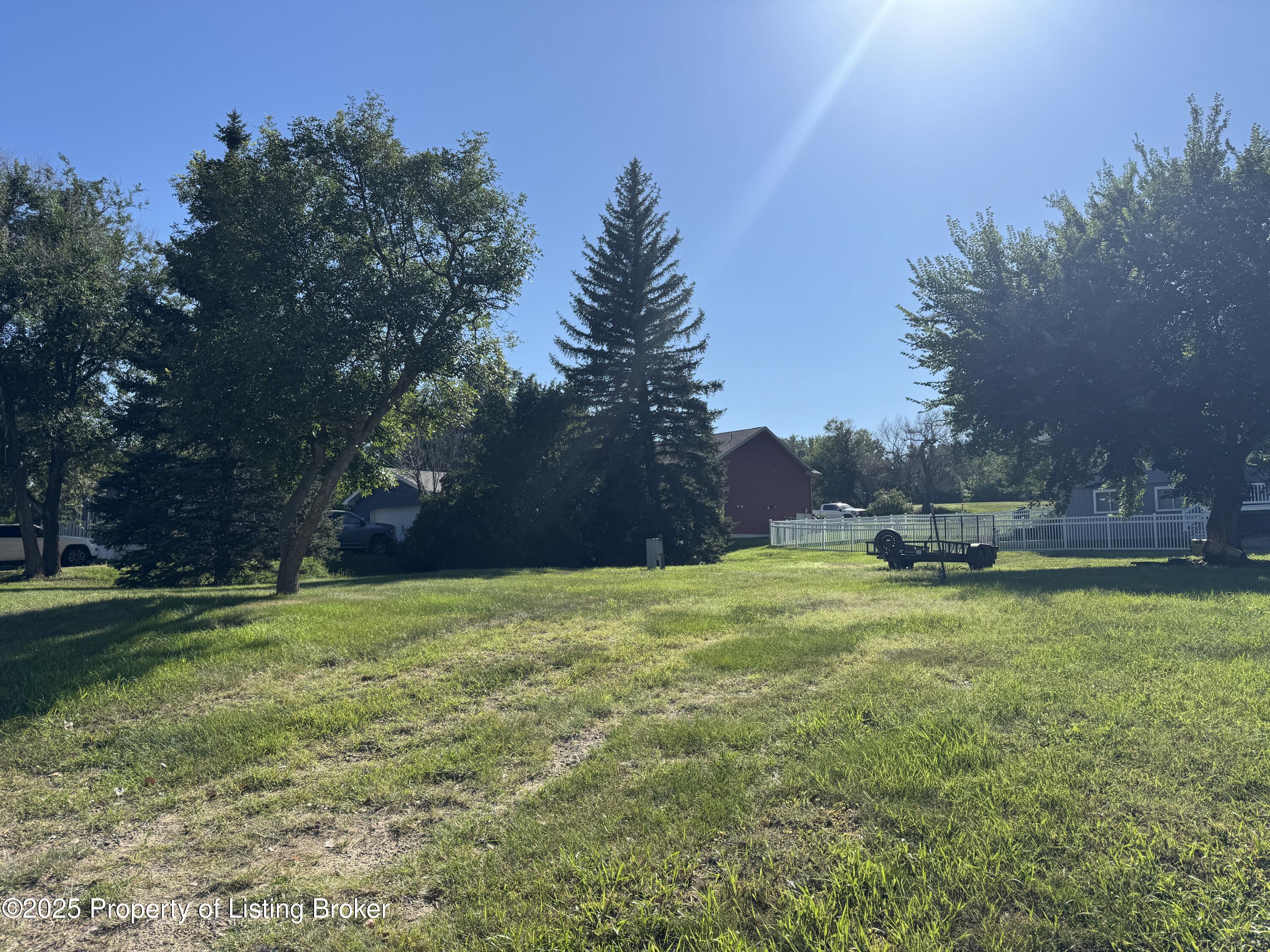 2nd Street NW, Watford City, ND 58854