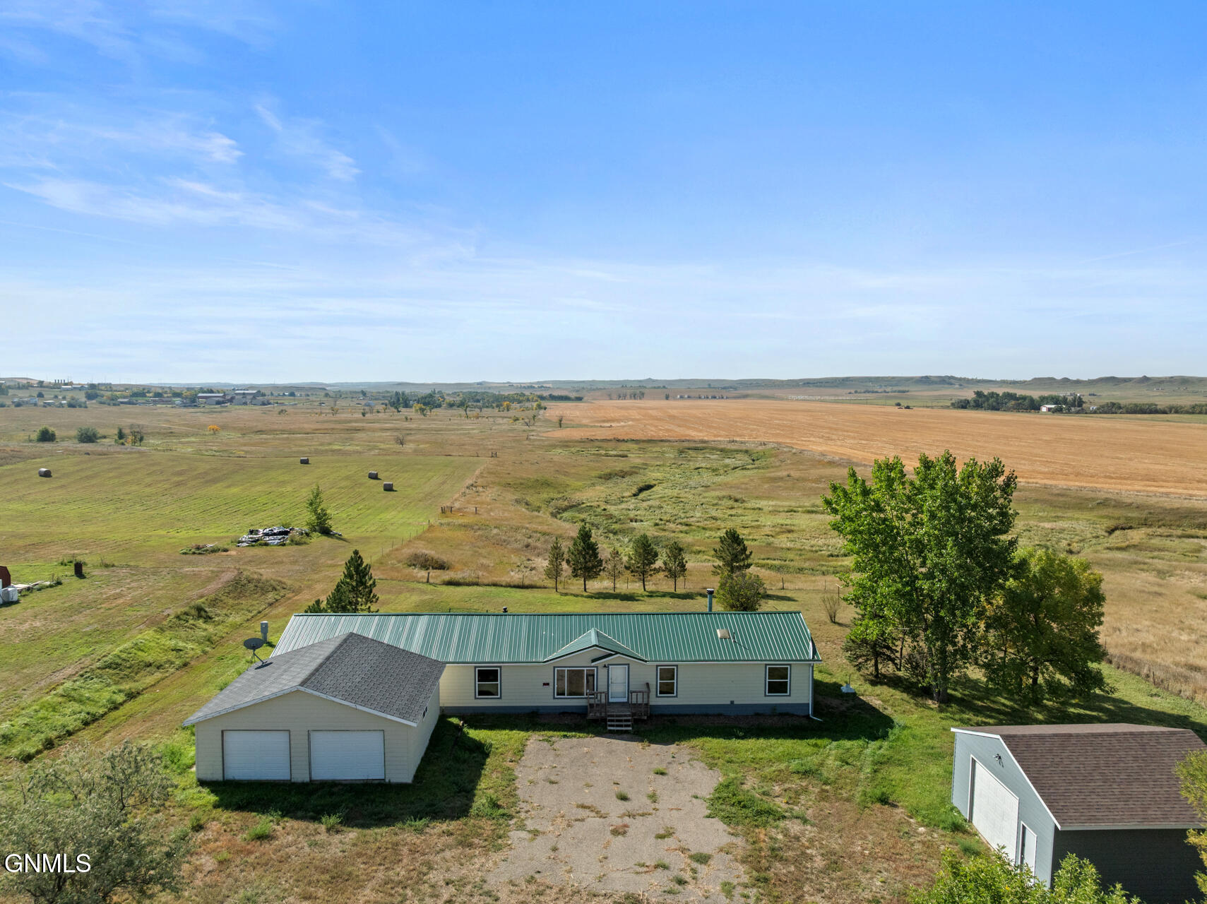 12682 23rd Street NW, Watford City, ND 58854