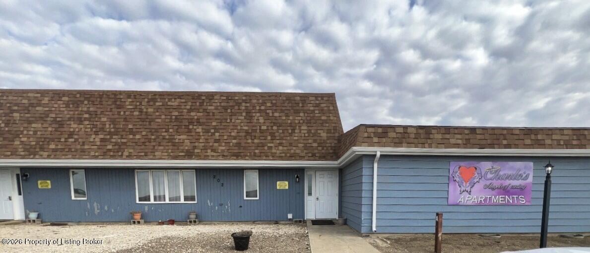 202 2nd Street W, Reeder, ND 58649