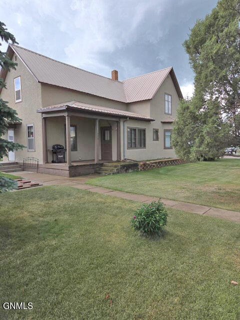 110 Elm Avenue W, Glen Ullin, ND 58631