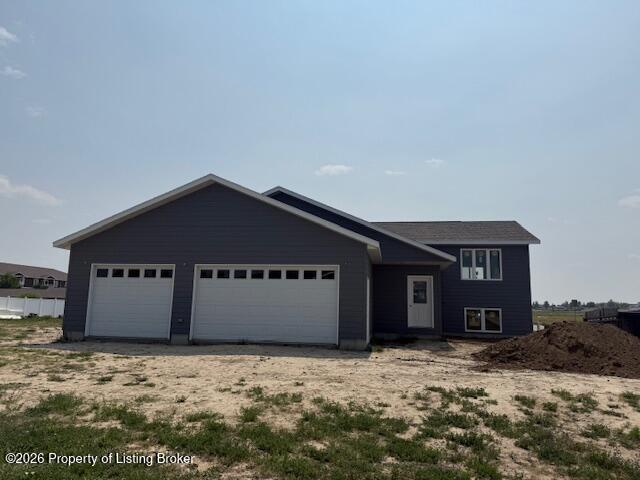 406 37th Street E, Dickinson, ND 58601
