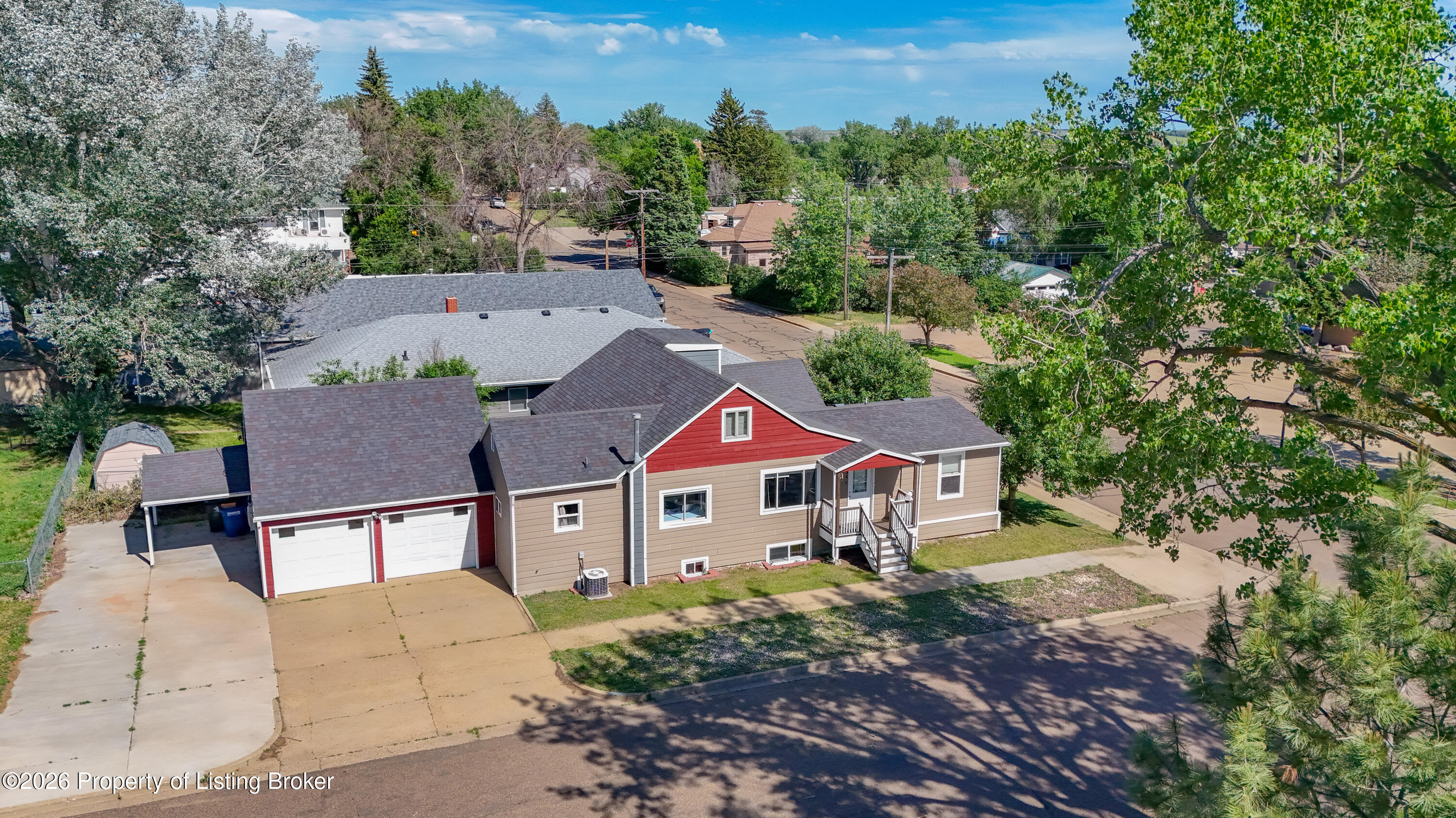 346 5th Street W, Dickinson, ND 58601