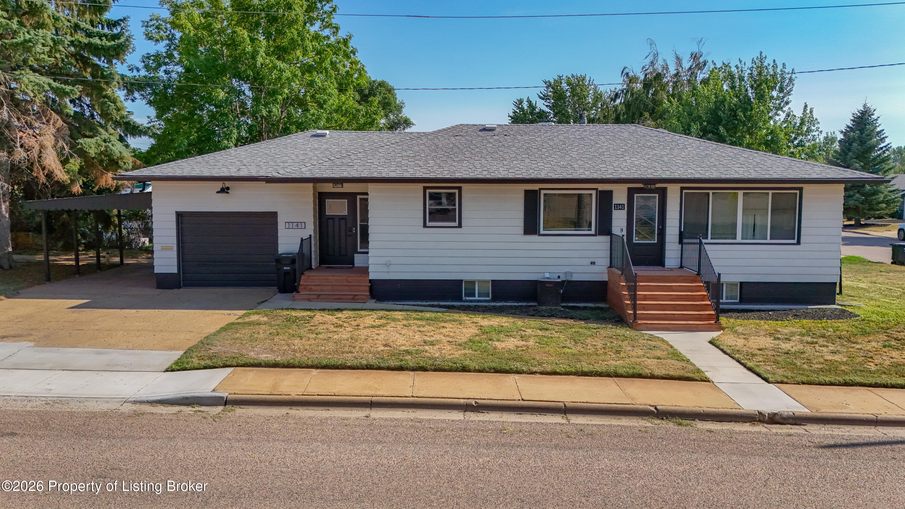 1141 2nd Street W, Dickinson, ND 58601
