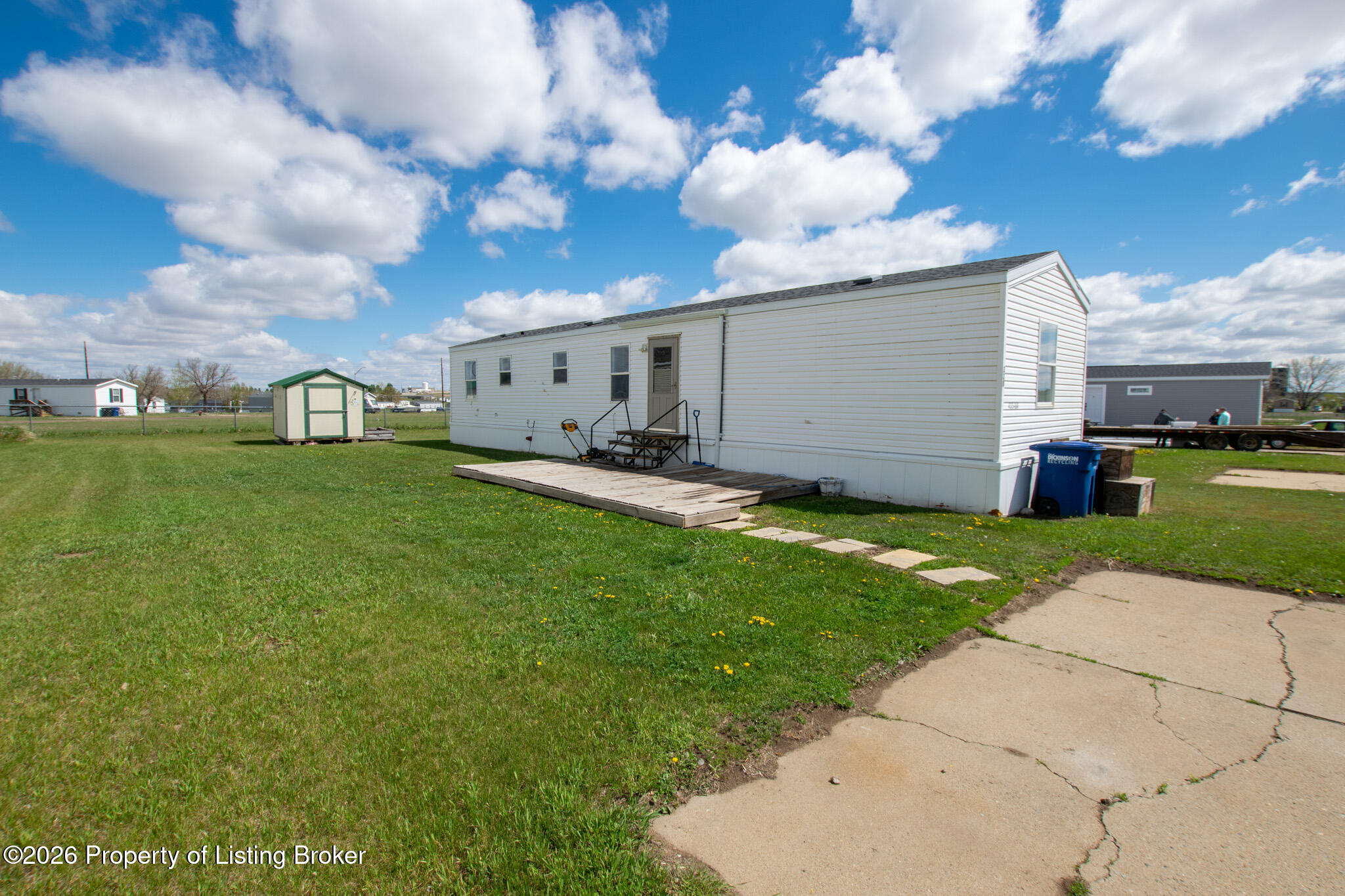 221 D Street, Dickinson, ND 58601