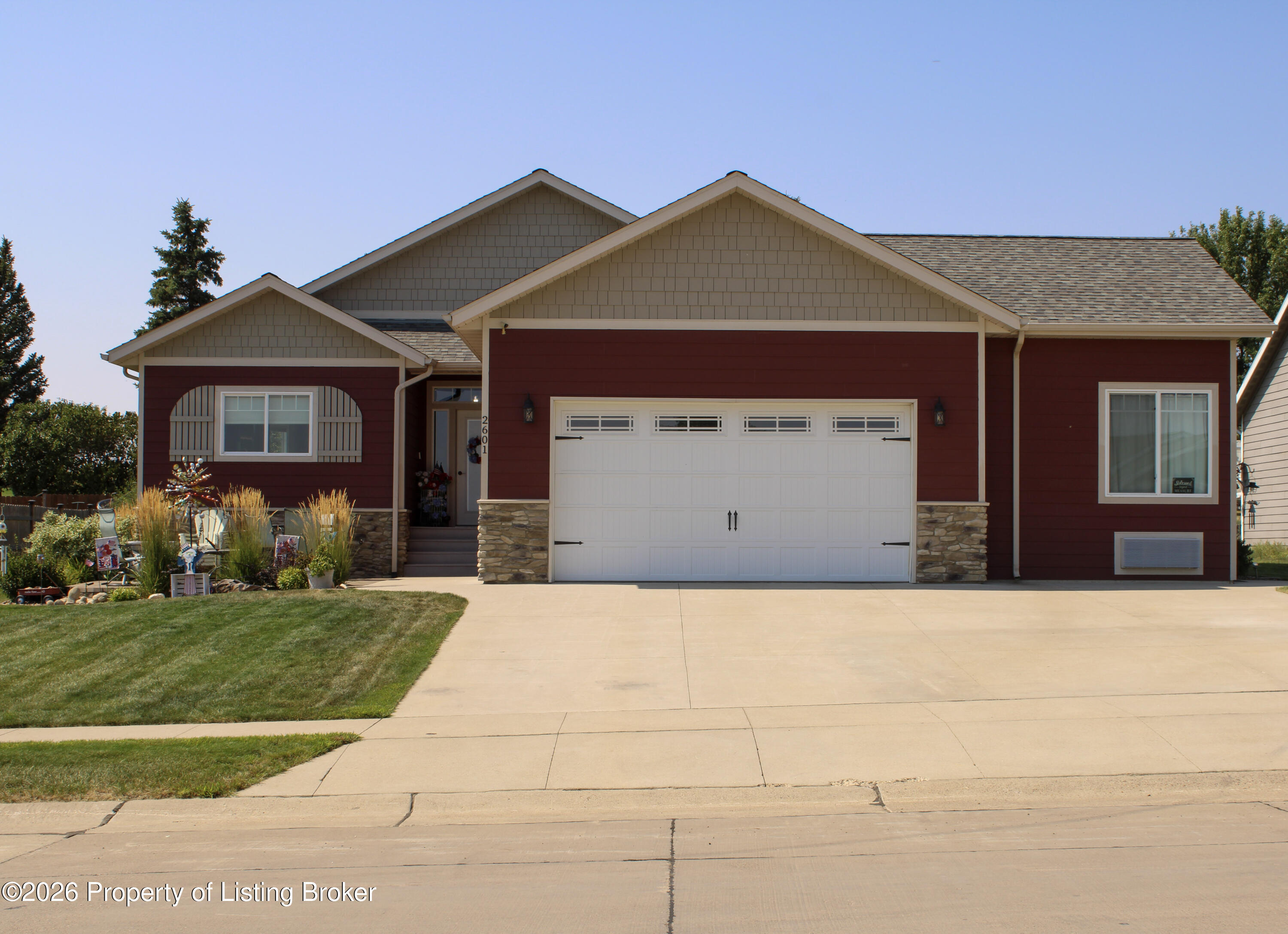 2601 2nd Street NE, Watford City, ND 58854