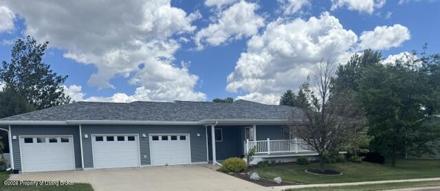 1638 3rd Avenue E, Dickinson, ND 58601