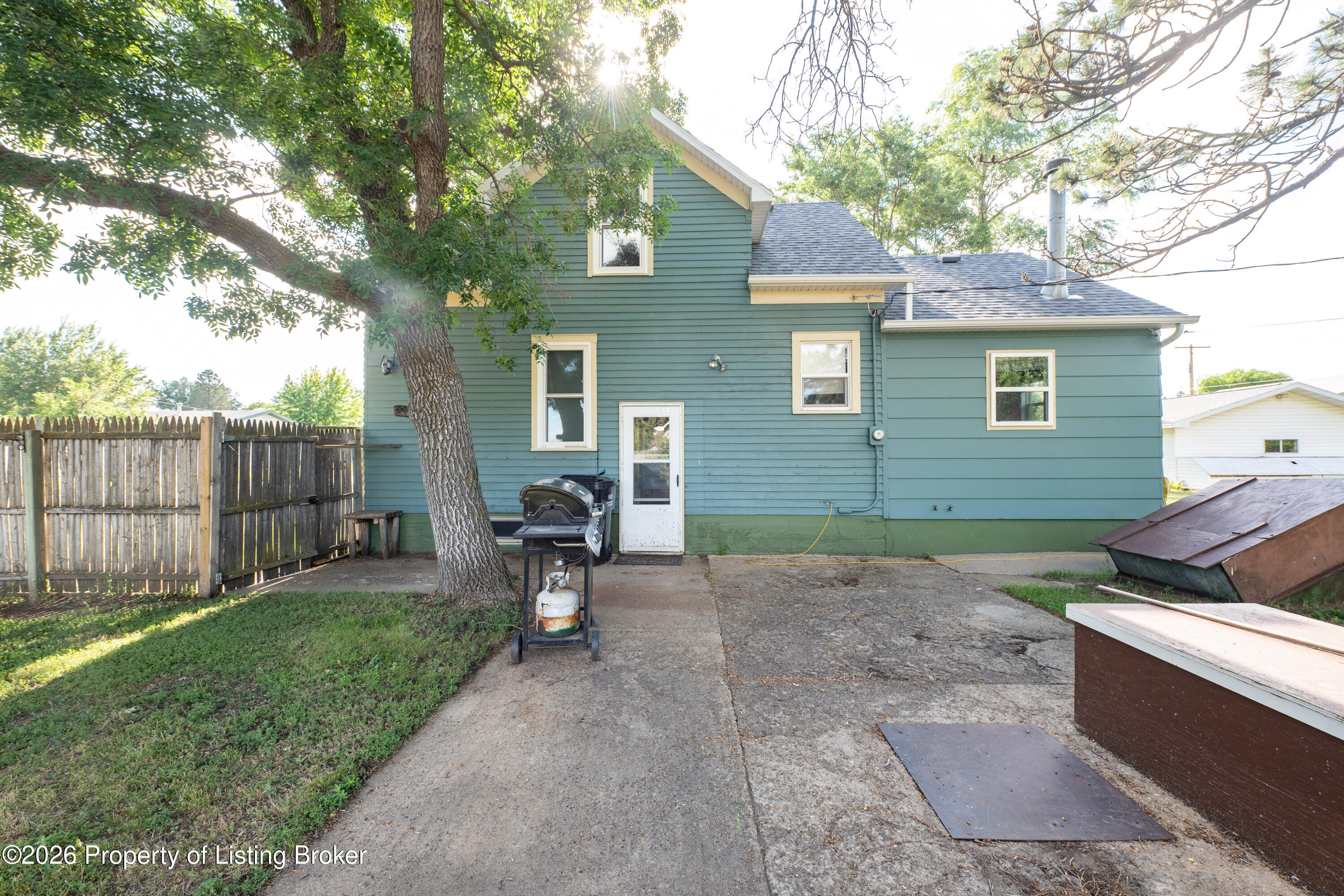 170 Cliff Street, Gladstone, ND 58630