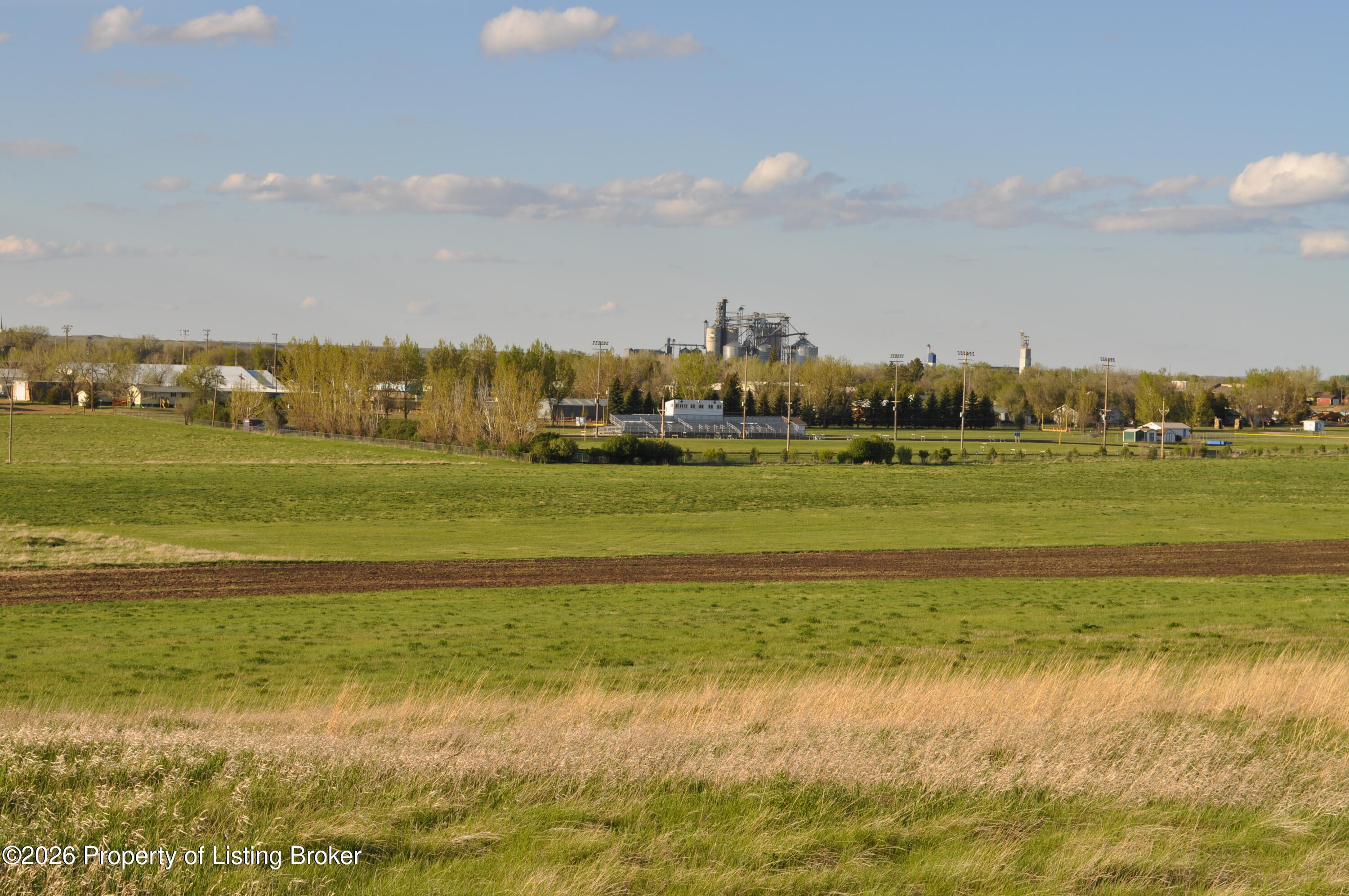 5th Avenue W, Lemmon, SD 57638