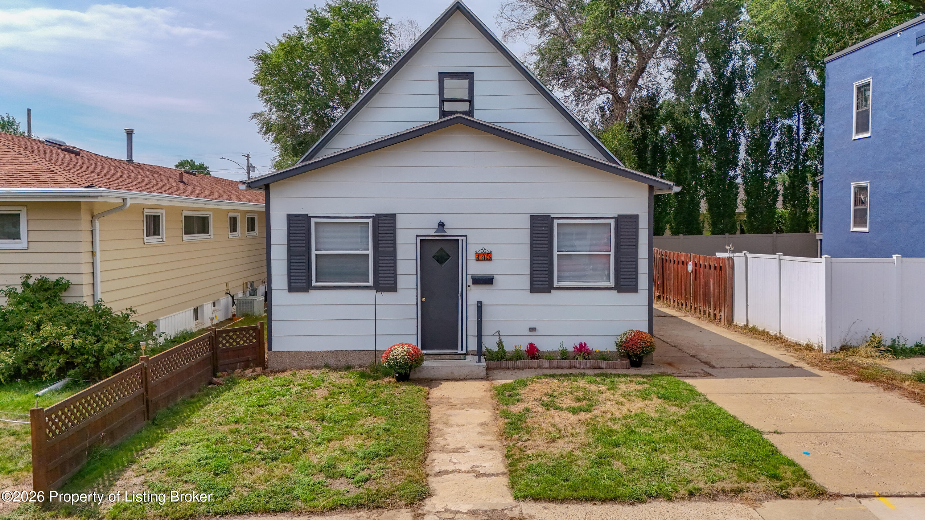 145 A Avenue E, Dickinson, ND 58601