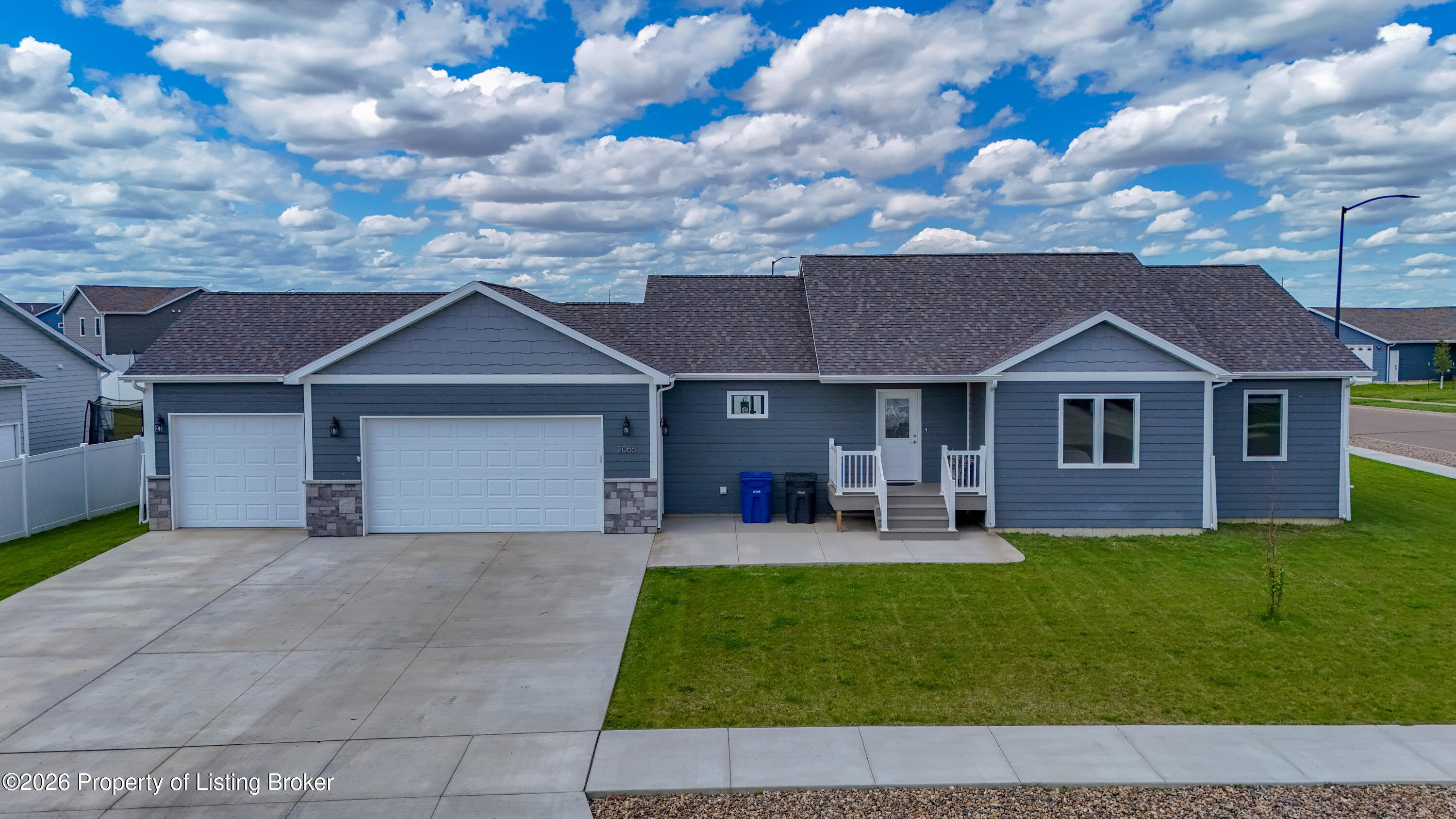 2066 Wahl Street, Dickinson, ND 58601