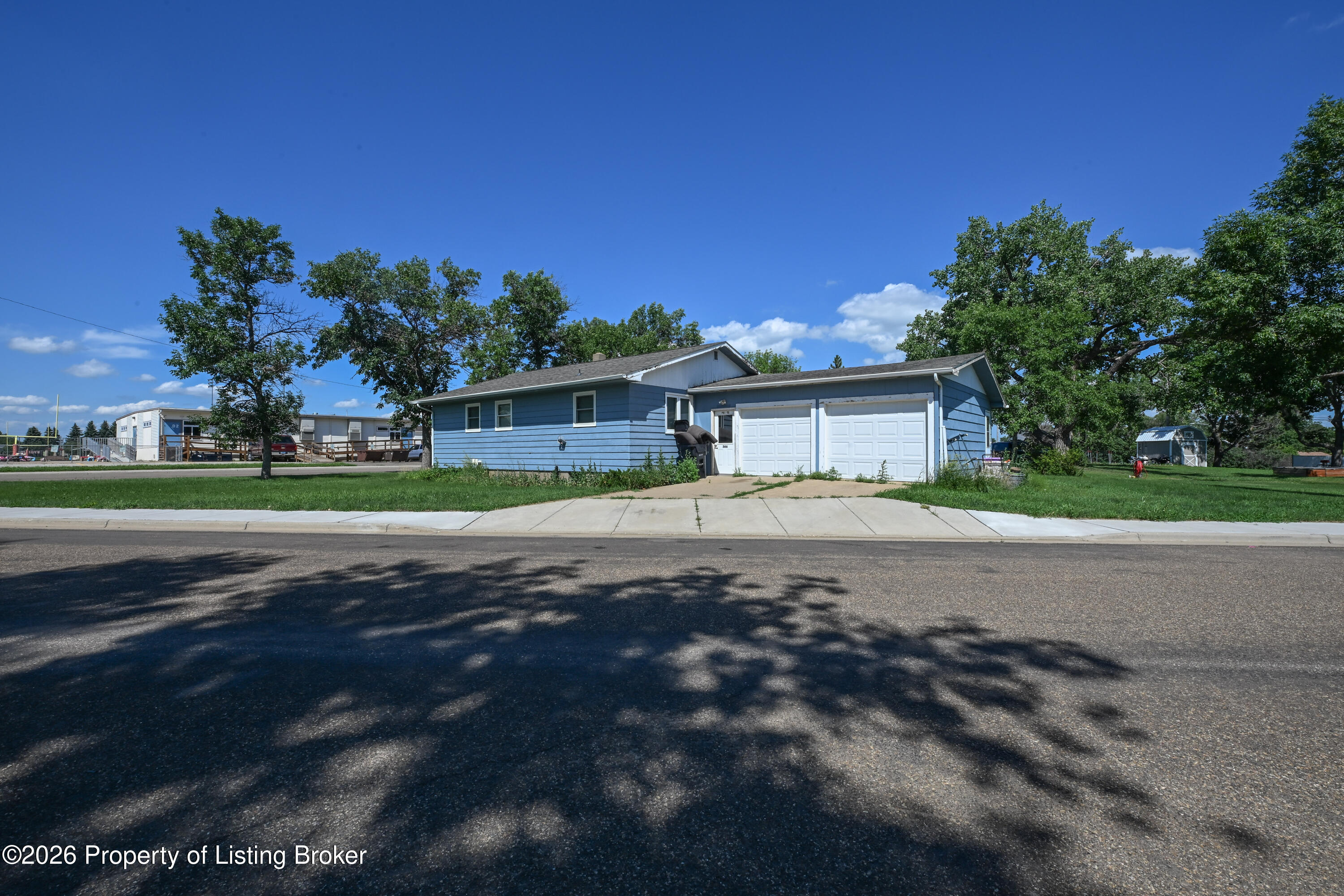 366 2nd Avenue NW, Killdeer, ND 58640