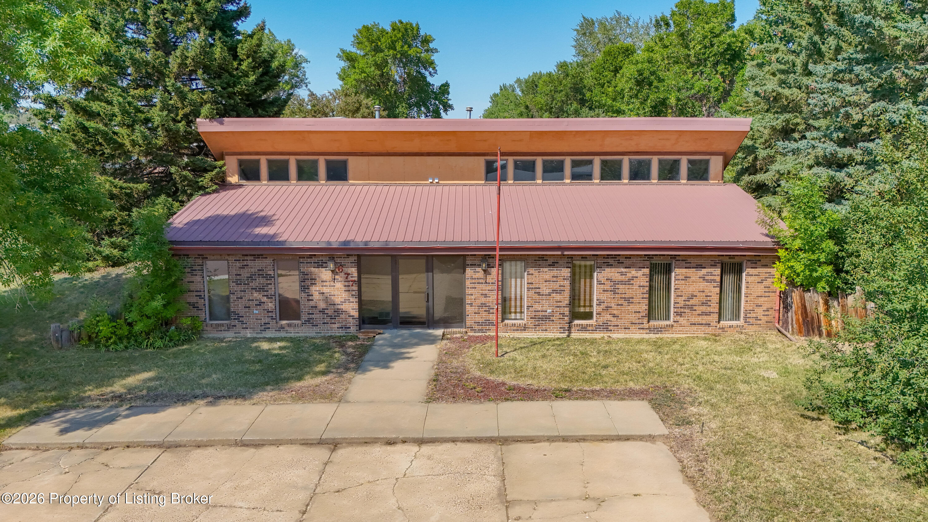 677 10th Street E, Dickinson, ND 58601