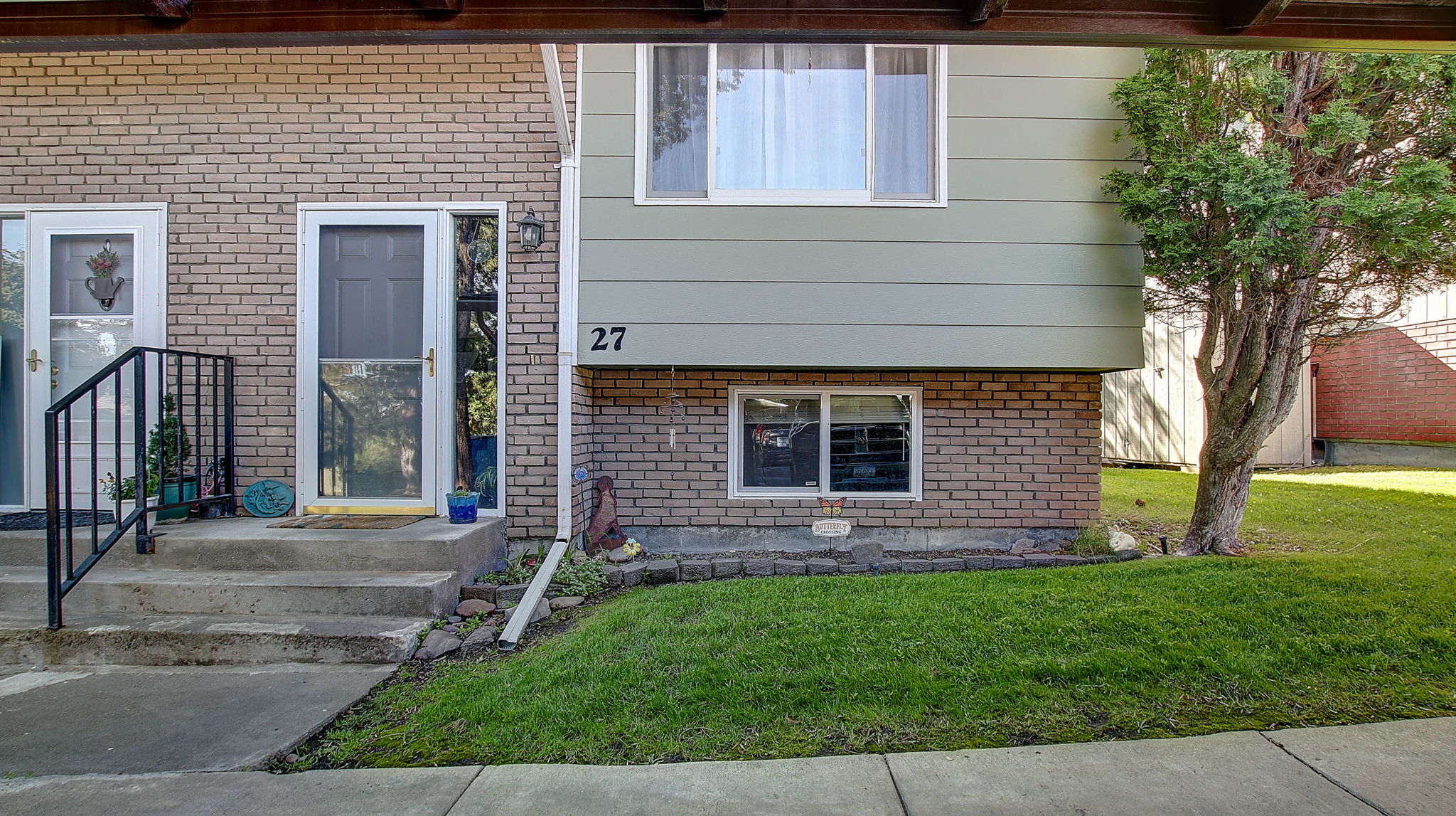 2200 Garland Drive 27
