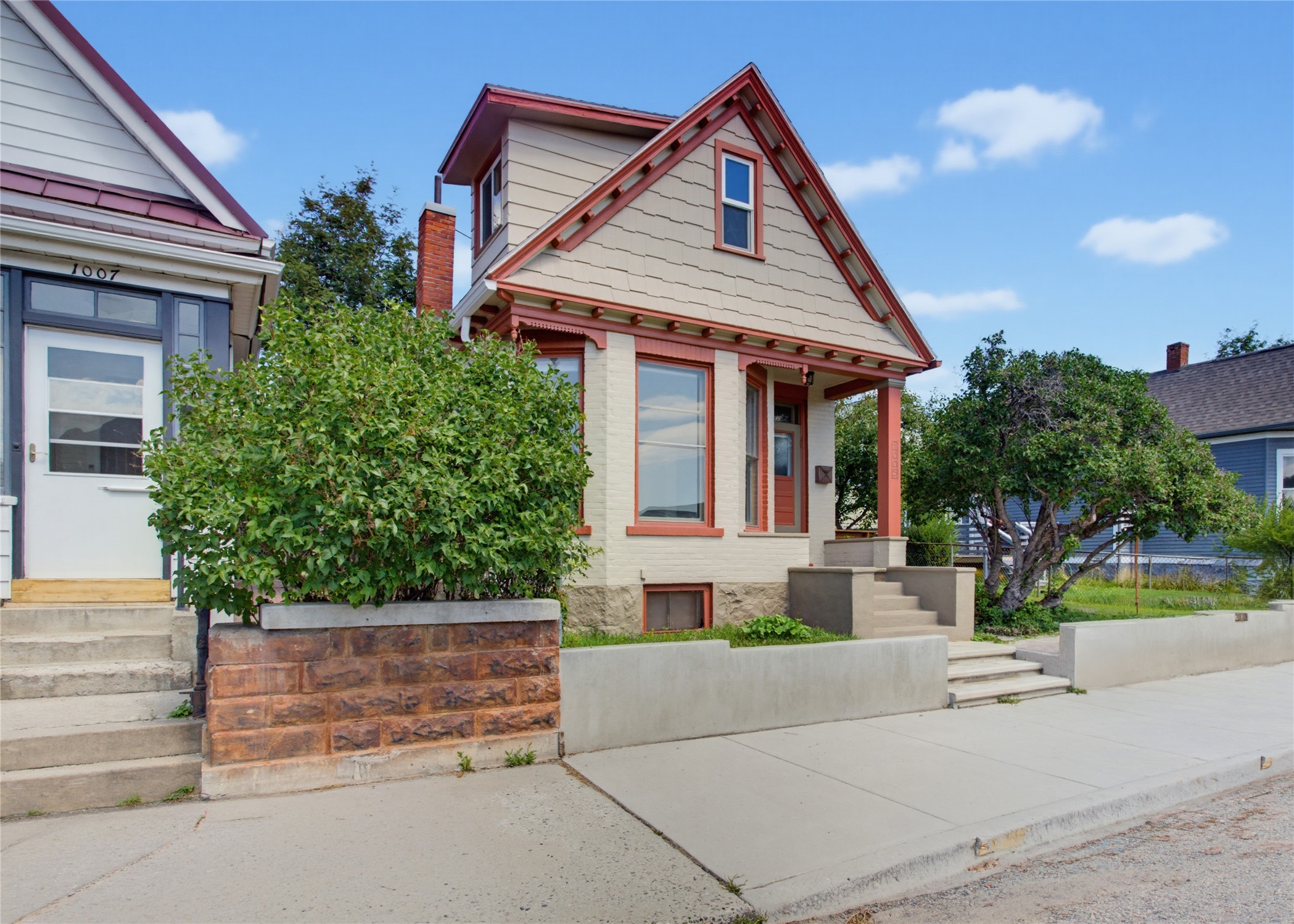 1005 W Park Street