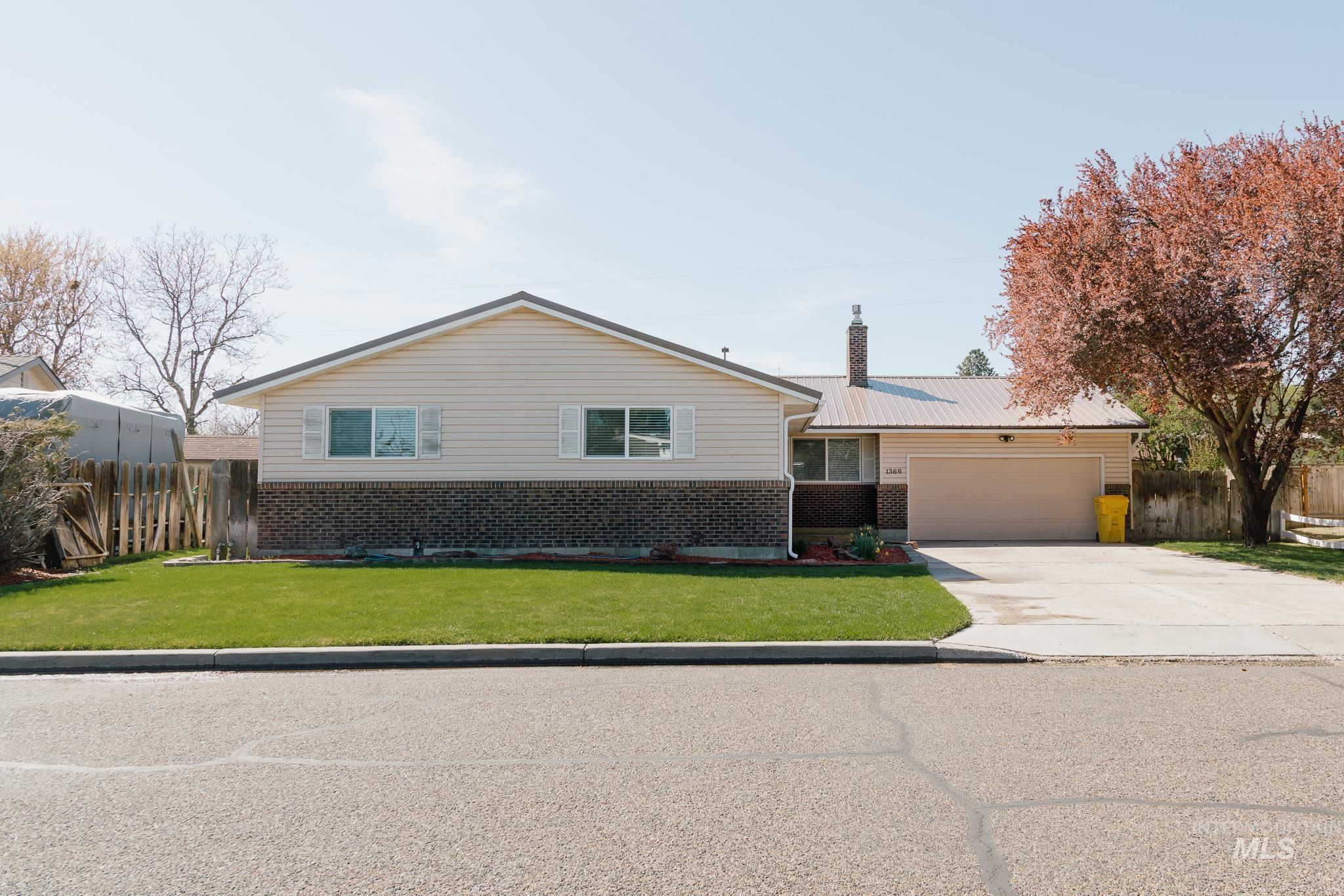 1366 Arata Way, Ontario OR 97914