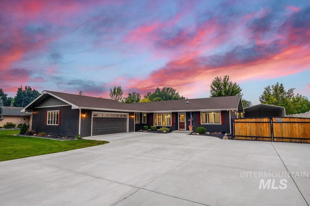 2120 Idaho Avenue, Caldwell ID 83605