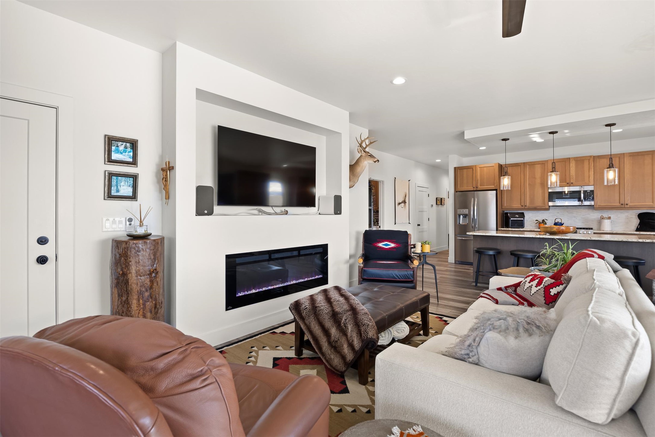 301 N 1st Street 4