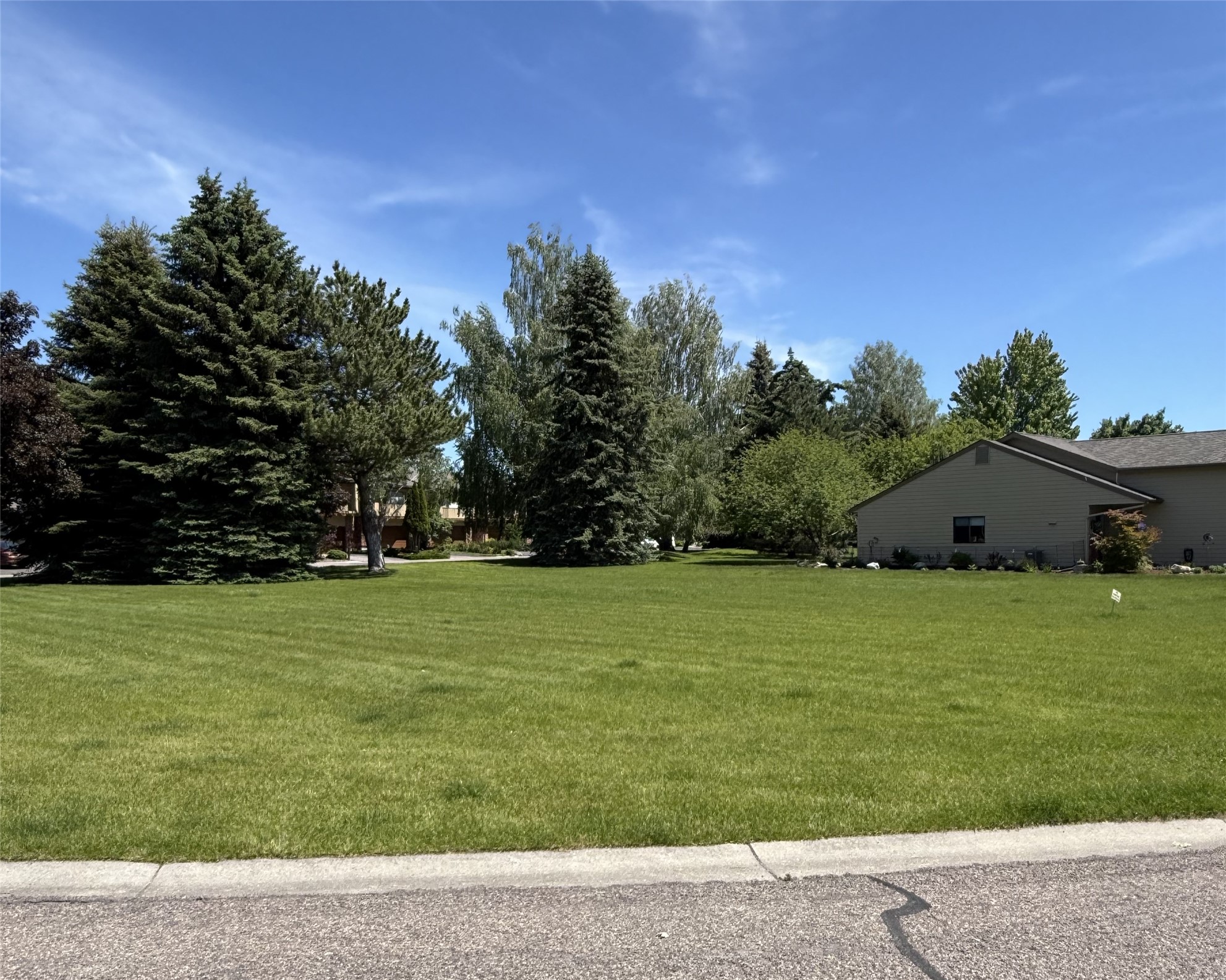 177 & 178 Fairway Boulevard