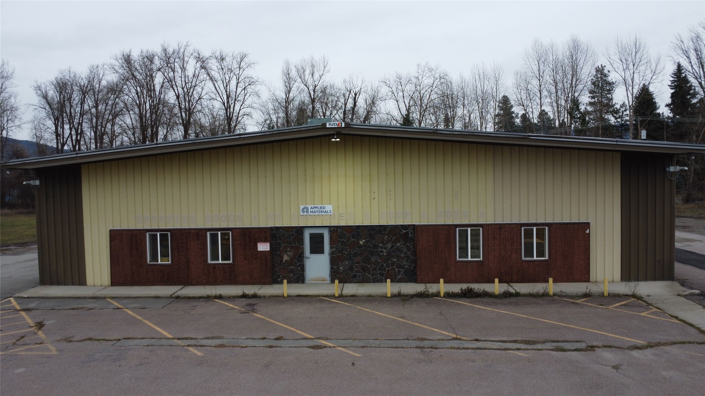 117 E Commerce Way