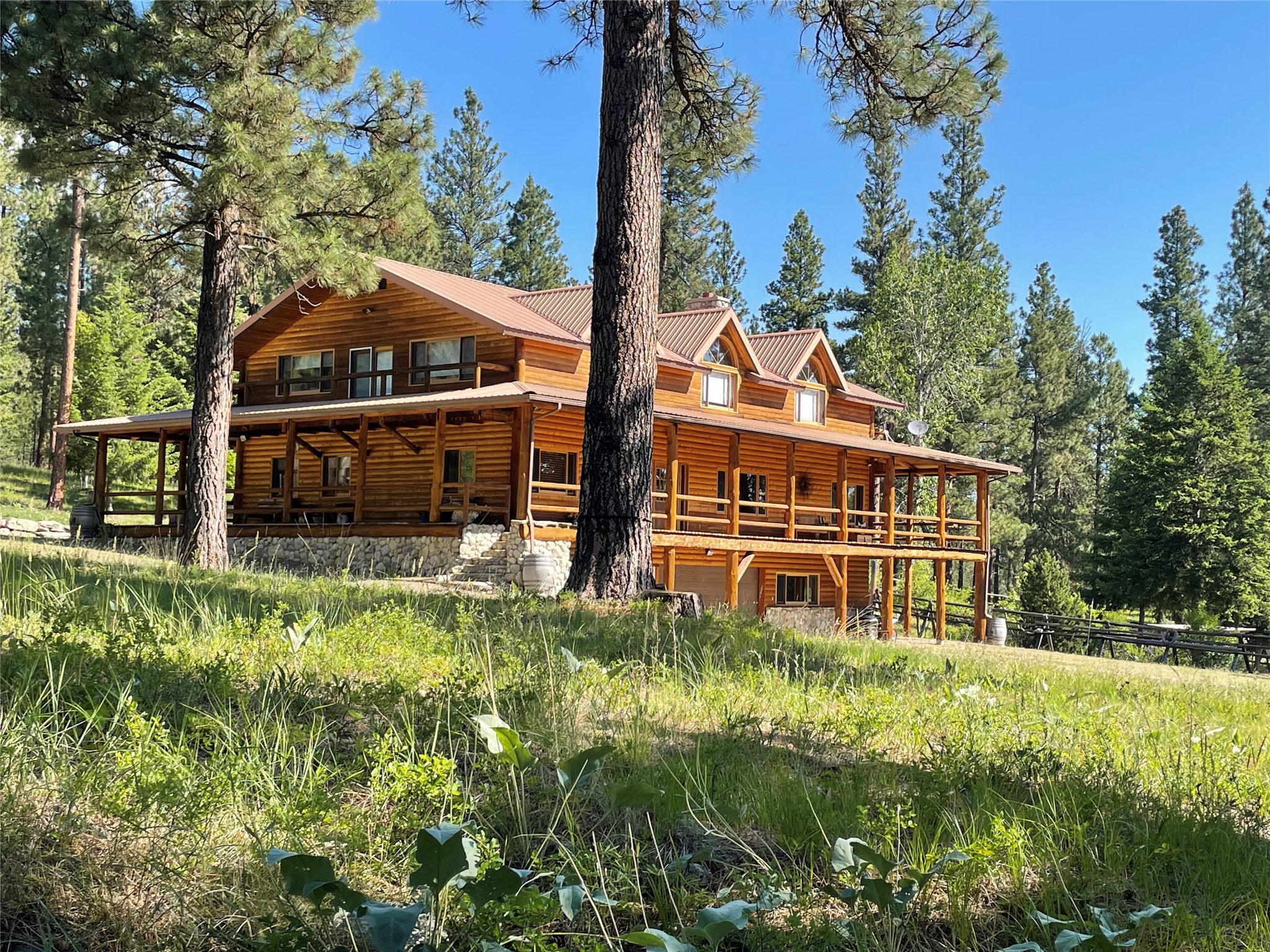 560 Hayes Creek Road