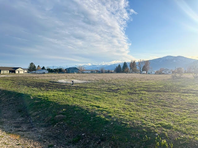 NHN Broken Spoke Road Lot 4