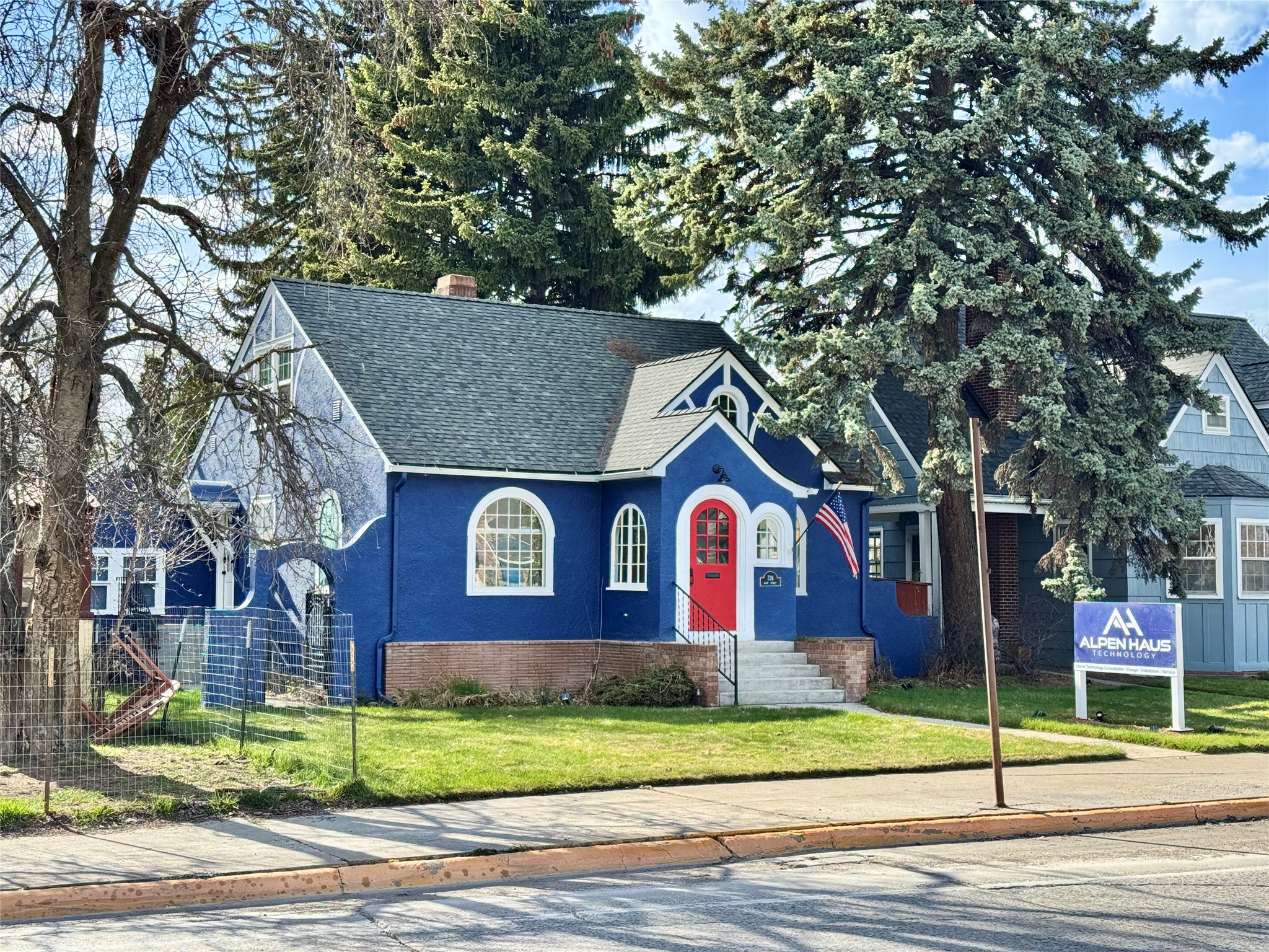 736 S Main Street