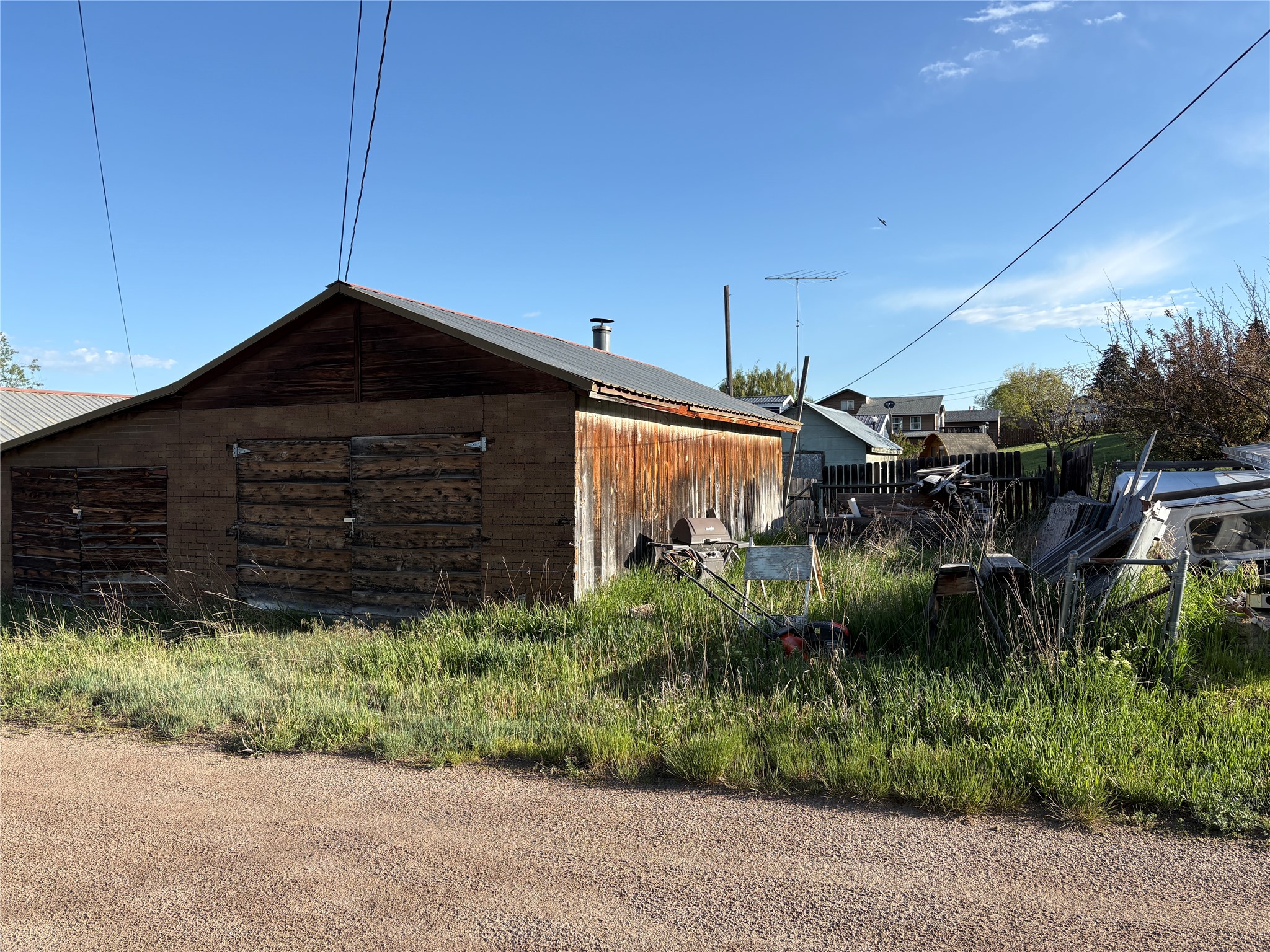 109 E Hickey Street E