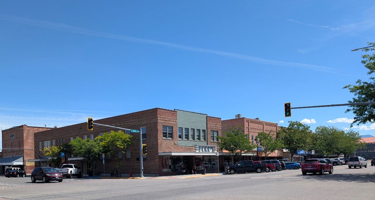136 W Main Street