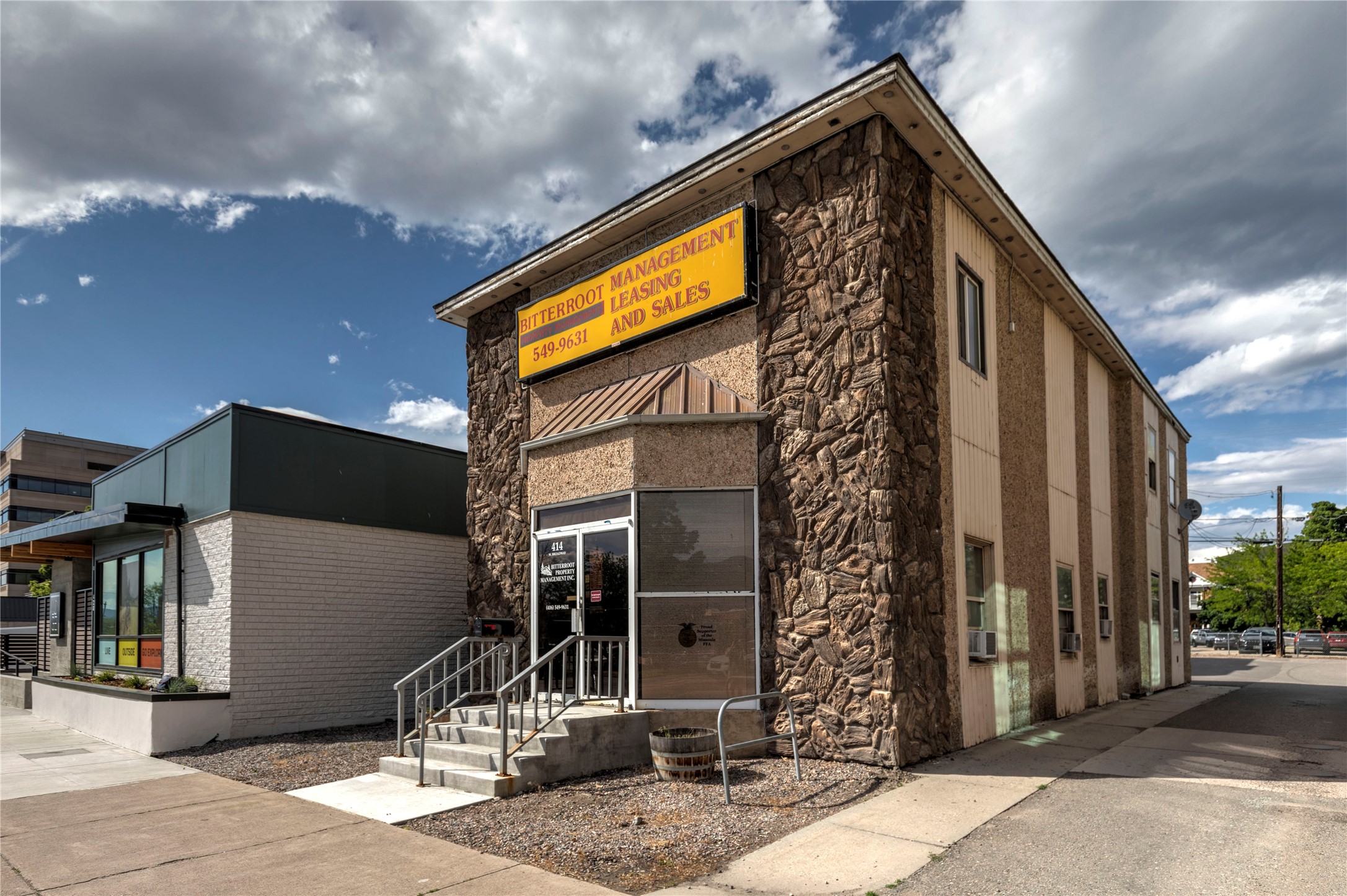 414 W Broadway Street