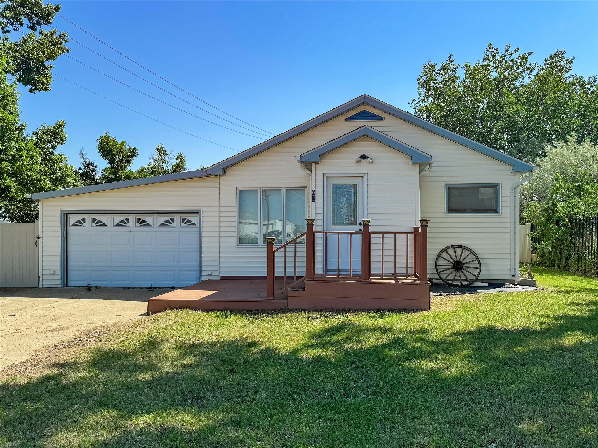 2 Robinson Street