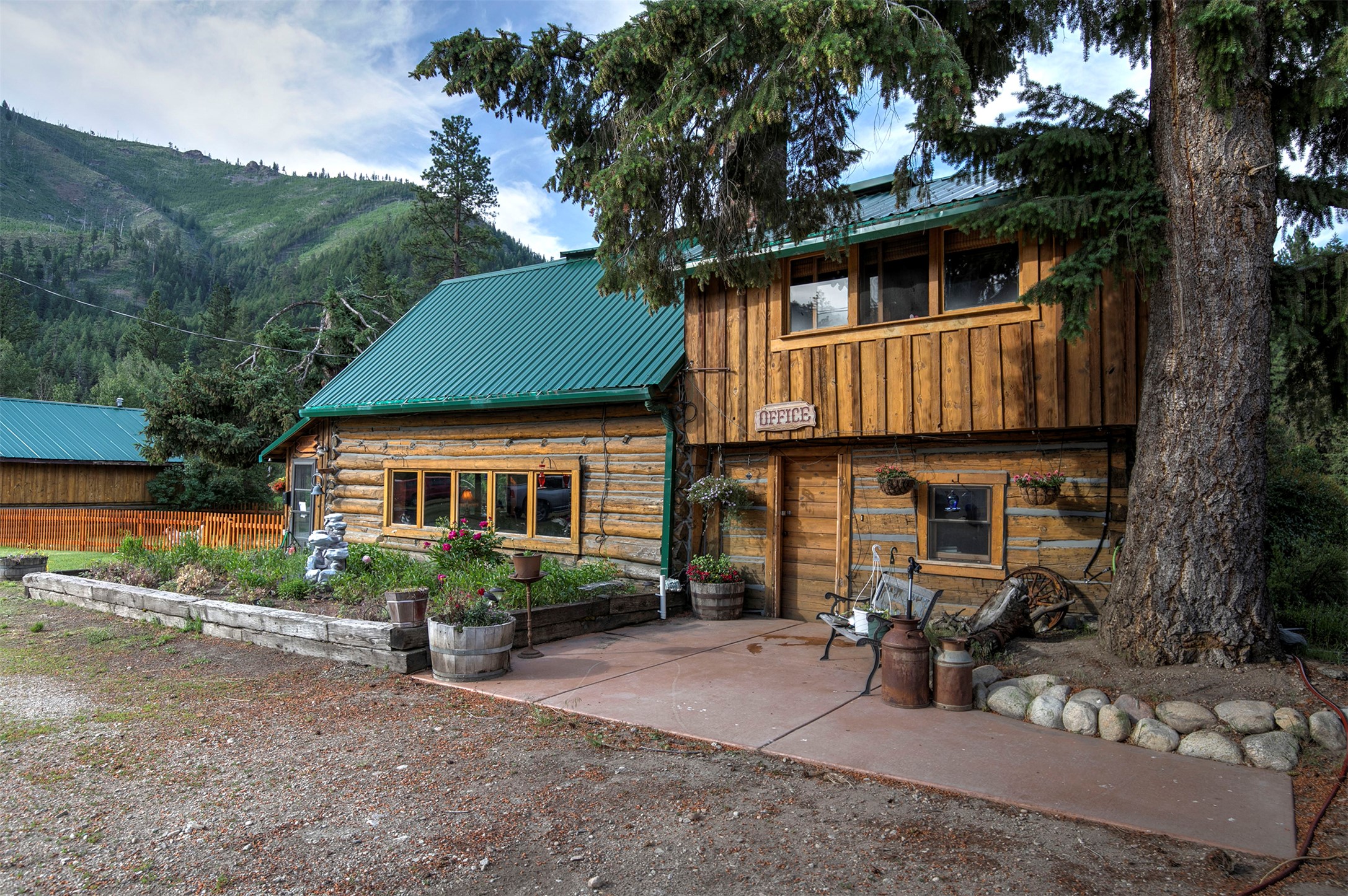 158 Trapper Creek Road
