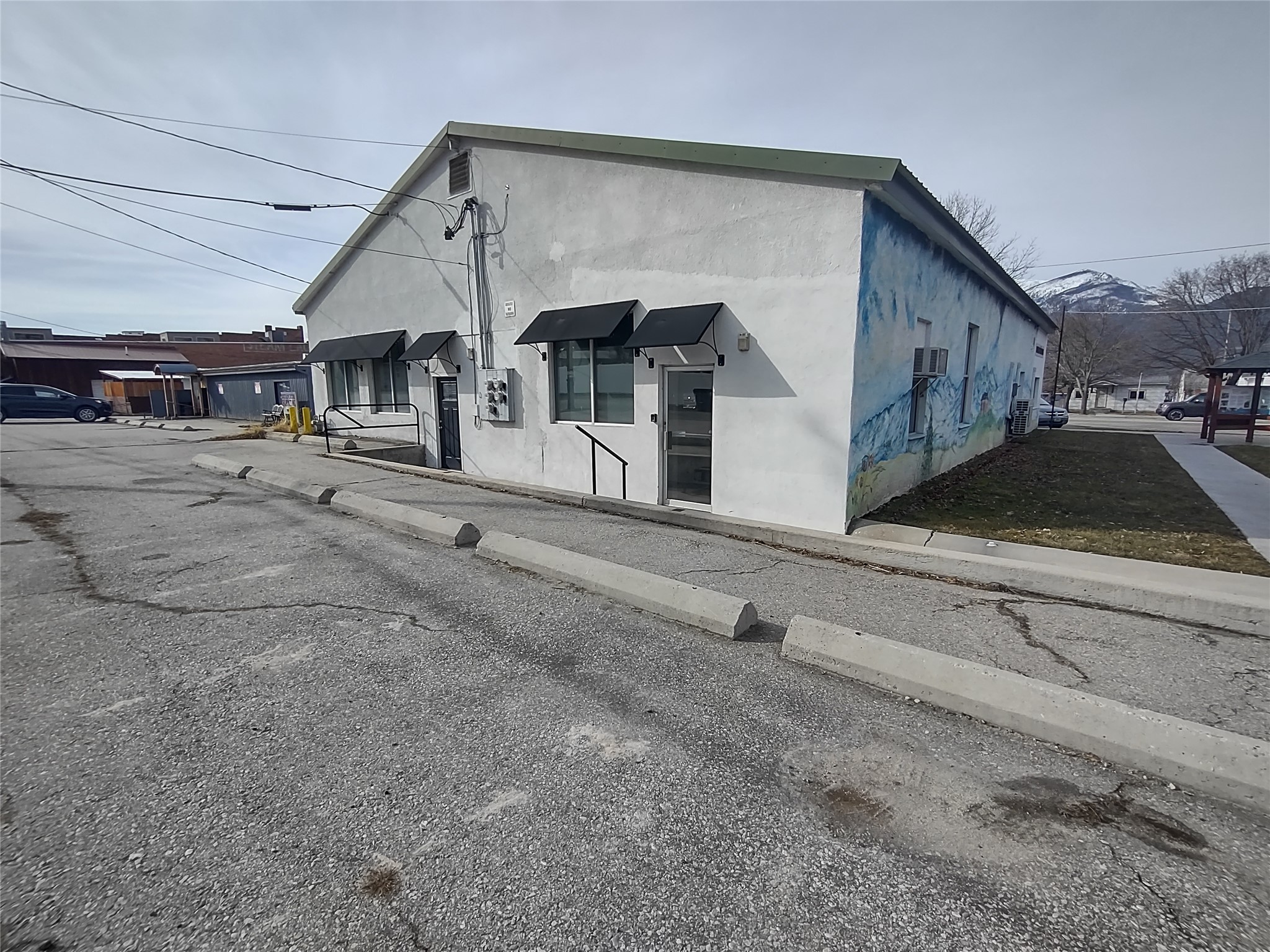 102 Main Street D