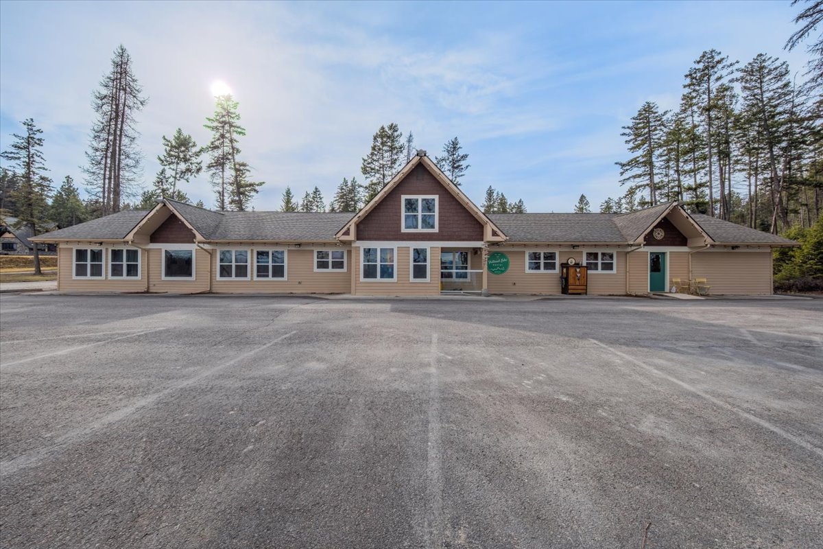 77 Deer Creek Road