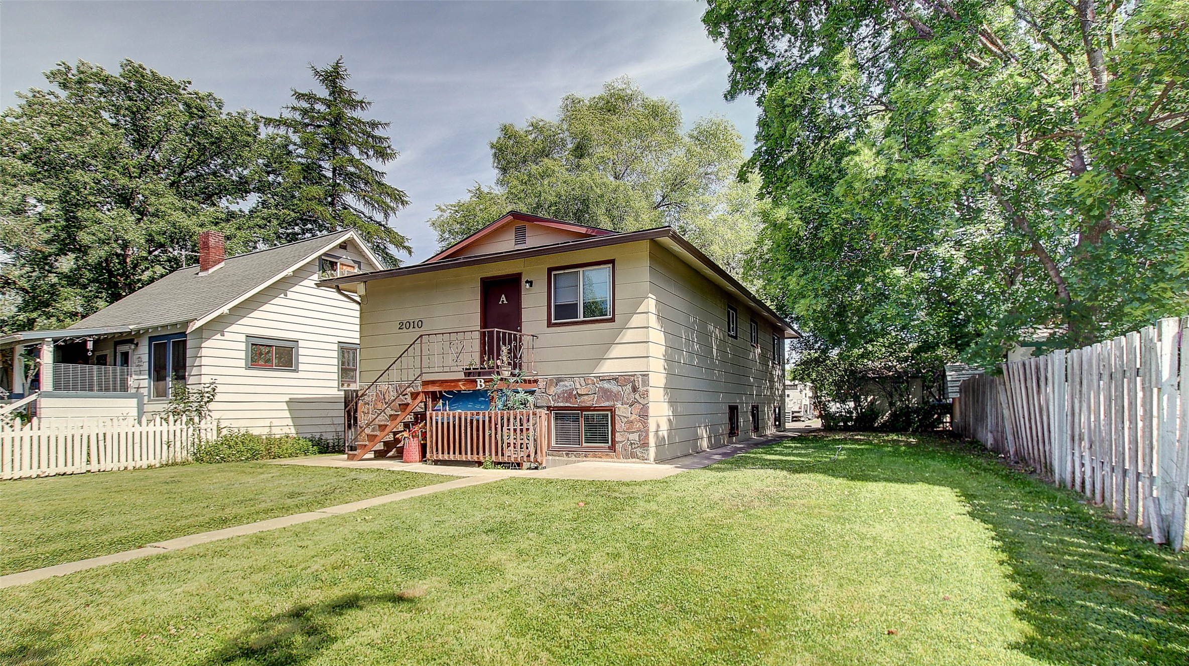 2010 S 8th Street W