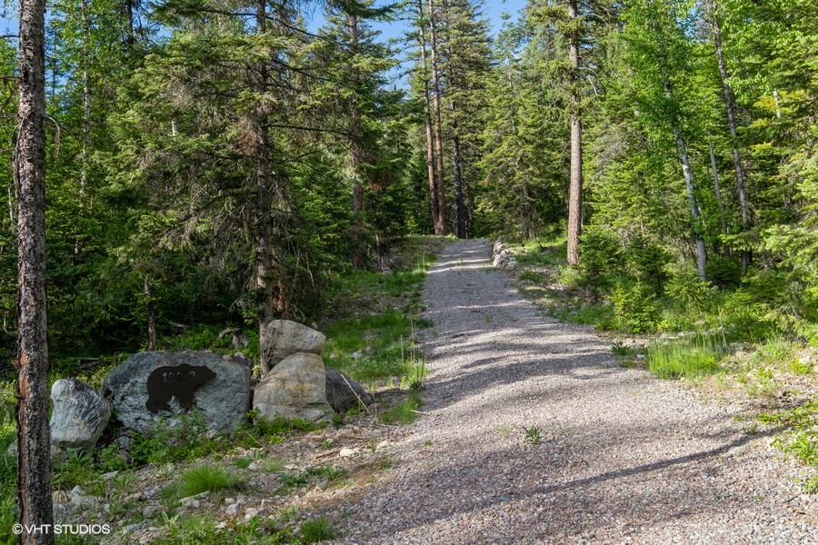 19132 High Road Lane