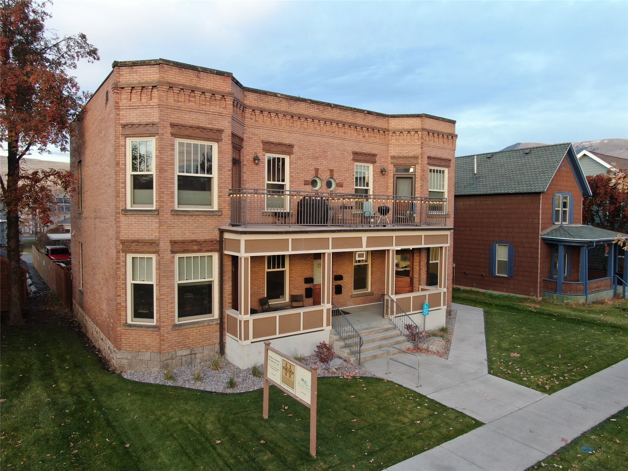 432 W Spruce Street 202
