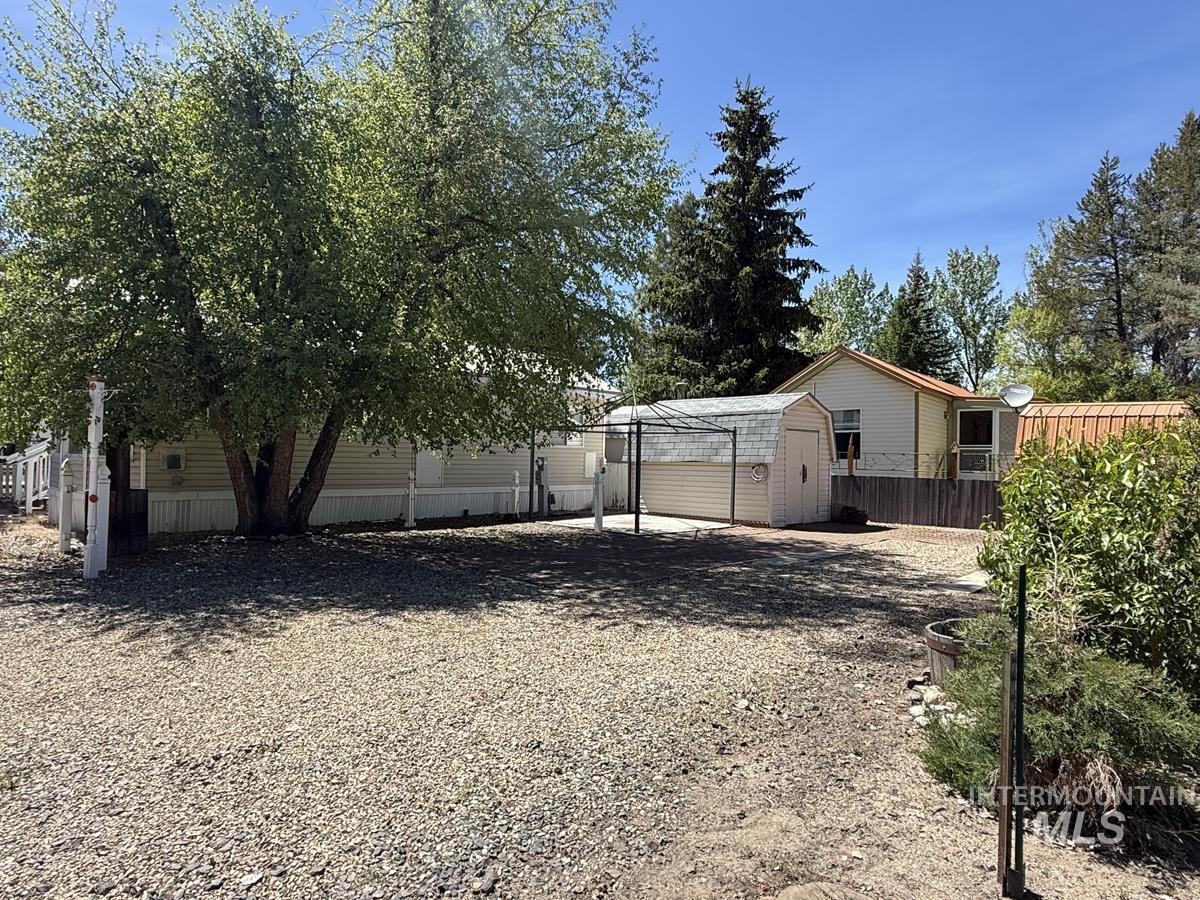 48 B Street, Cascade ID 83611