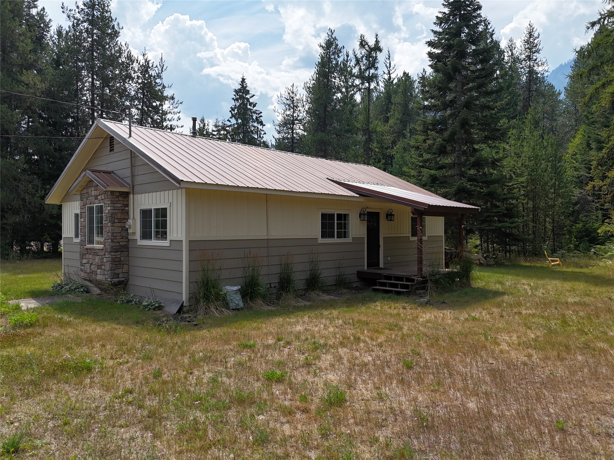 1234 MT Hwy 200